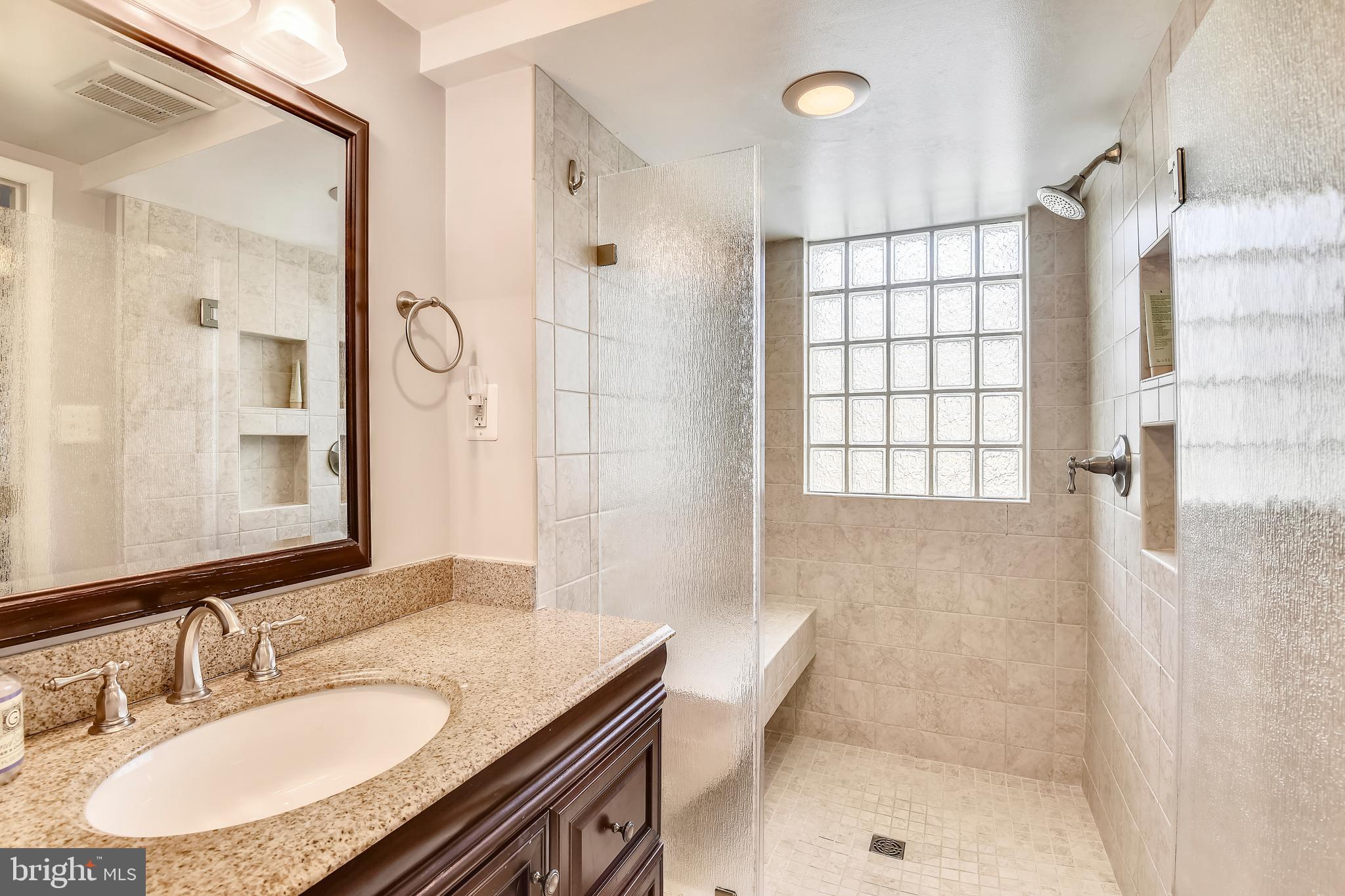 BERKSHIRE OAKWOOD - Residential