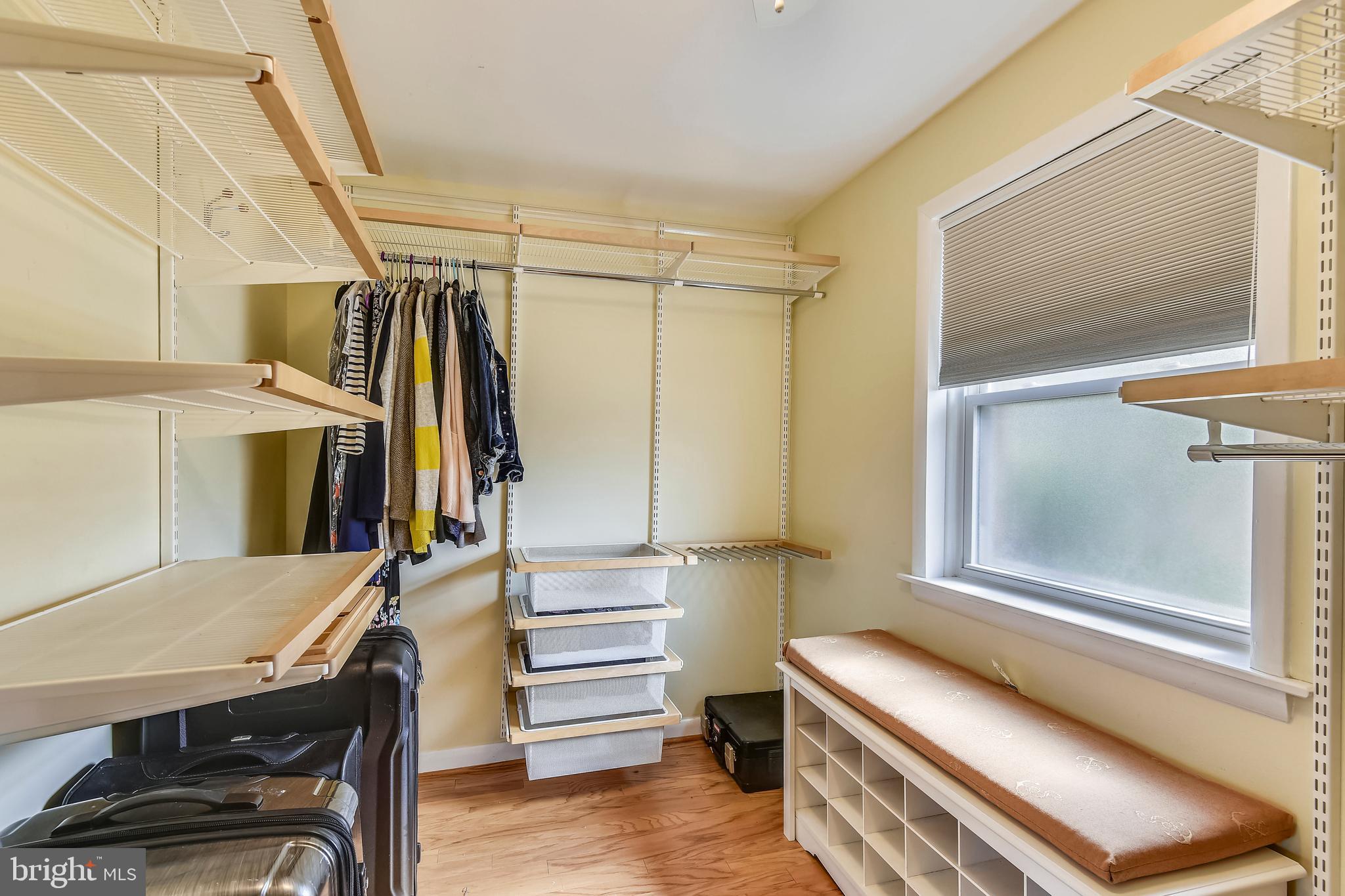 BERKSHIRE OAKWOOD - Residential