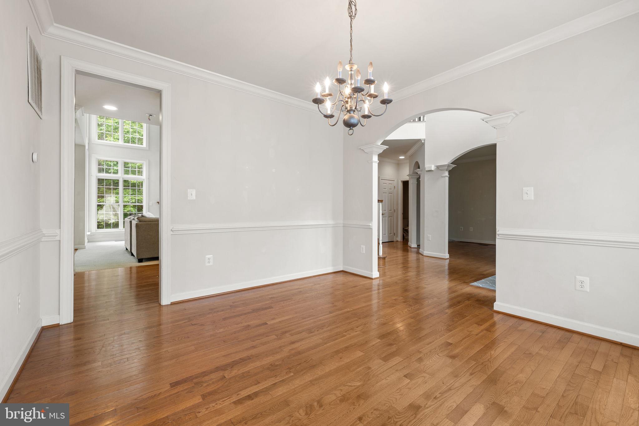 STONEWALL MANOR - Residential