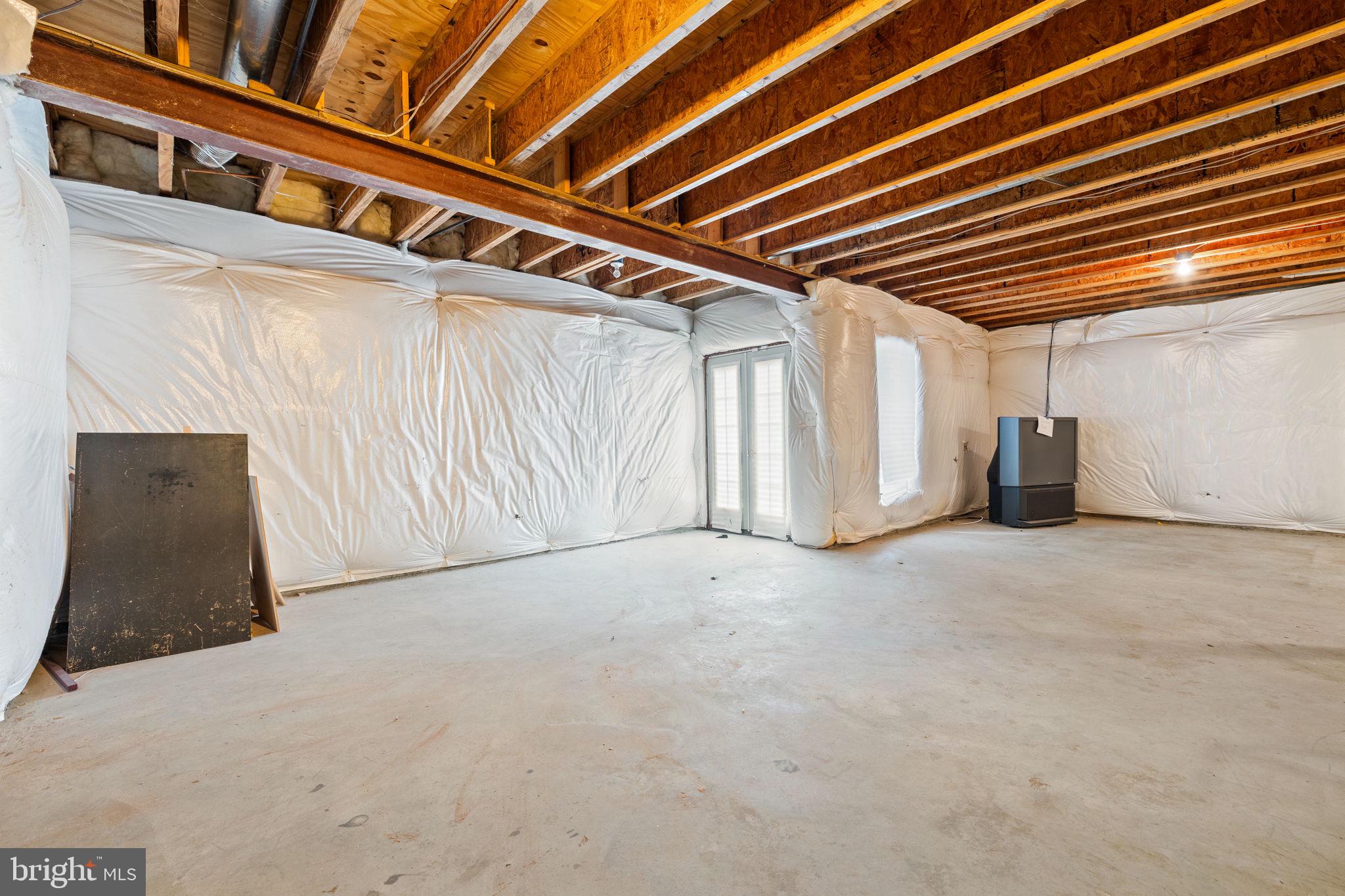 STONEWALL MANOR - Residential