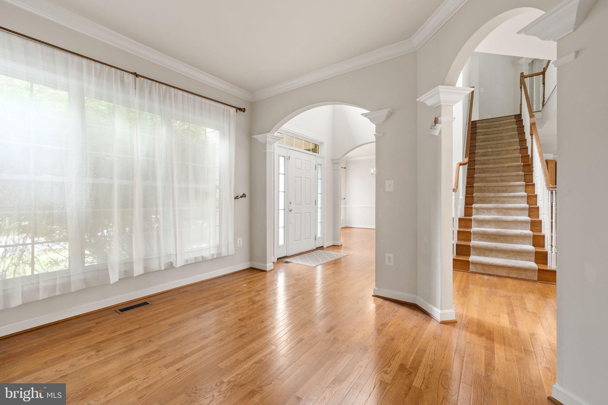 STONEWALL MANOR - Residential