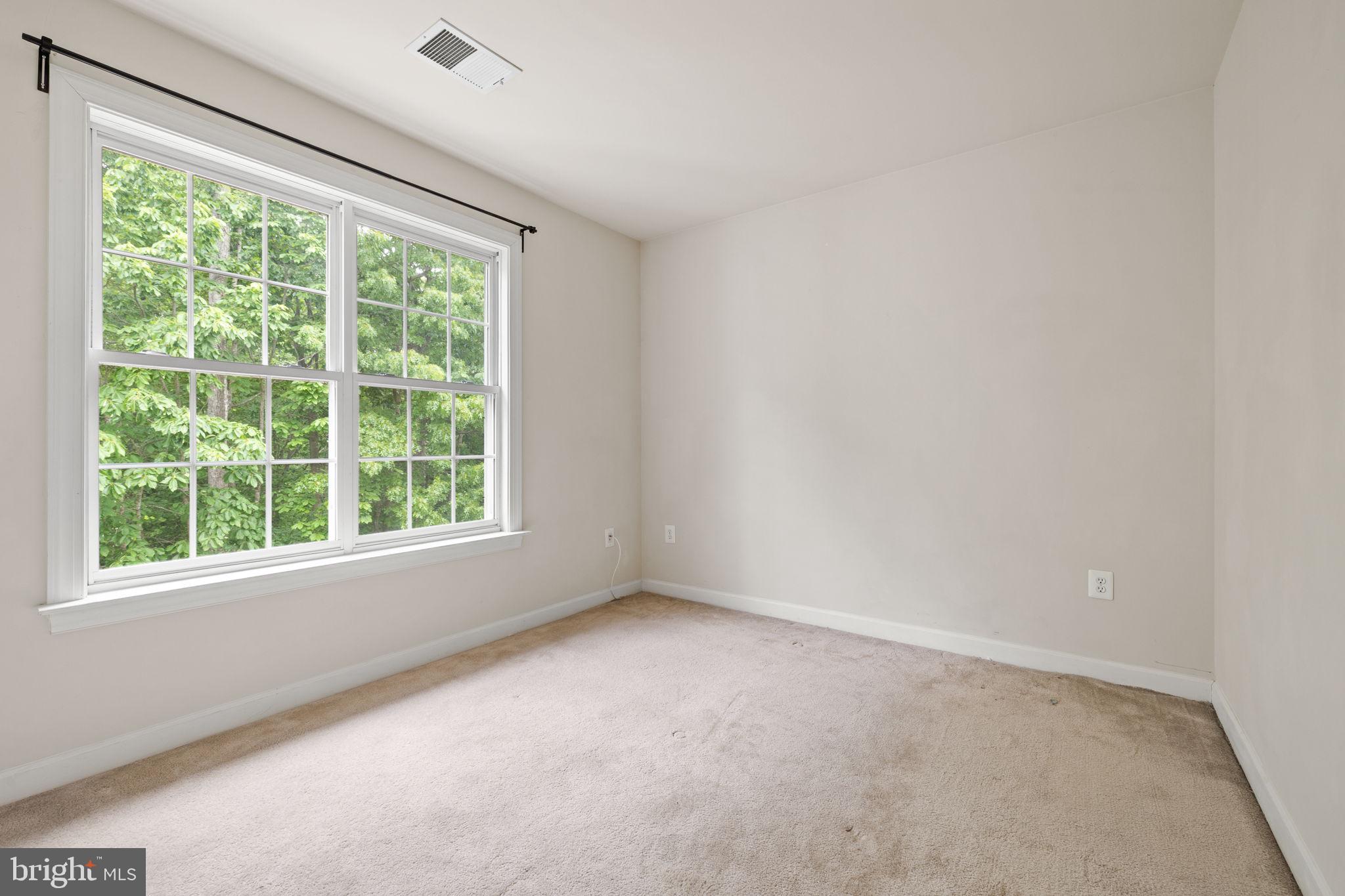 STONEWALL MANOR - Residential