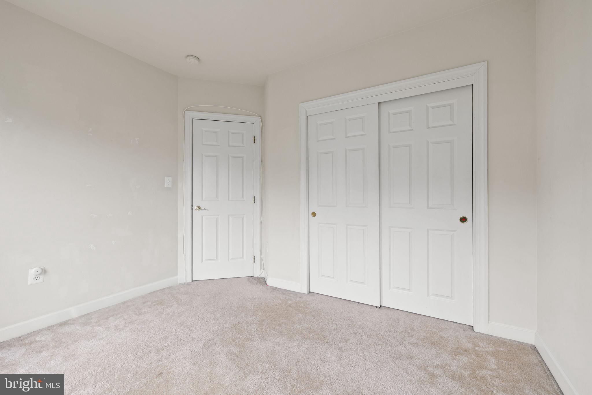 STONEWALL MANOR - Residential