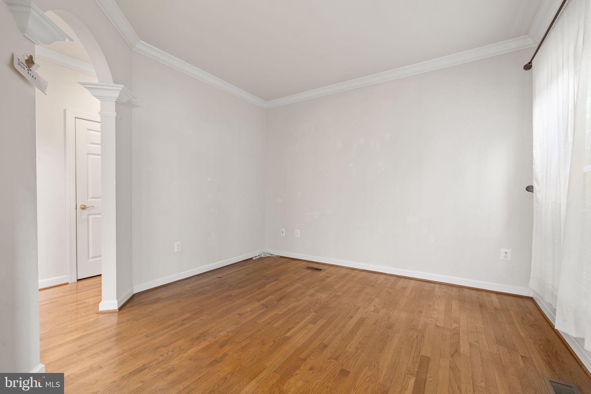 STONEWALL MANOR - Residential