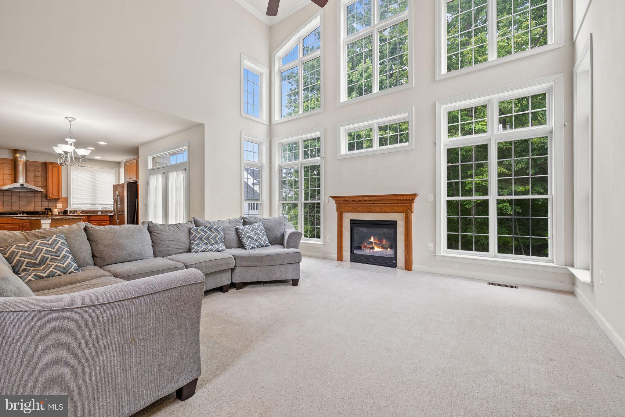 STONEWALL MANOR - Residential