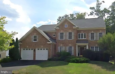 18547 KERILL ROAD TRIANGLE VA 22172