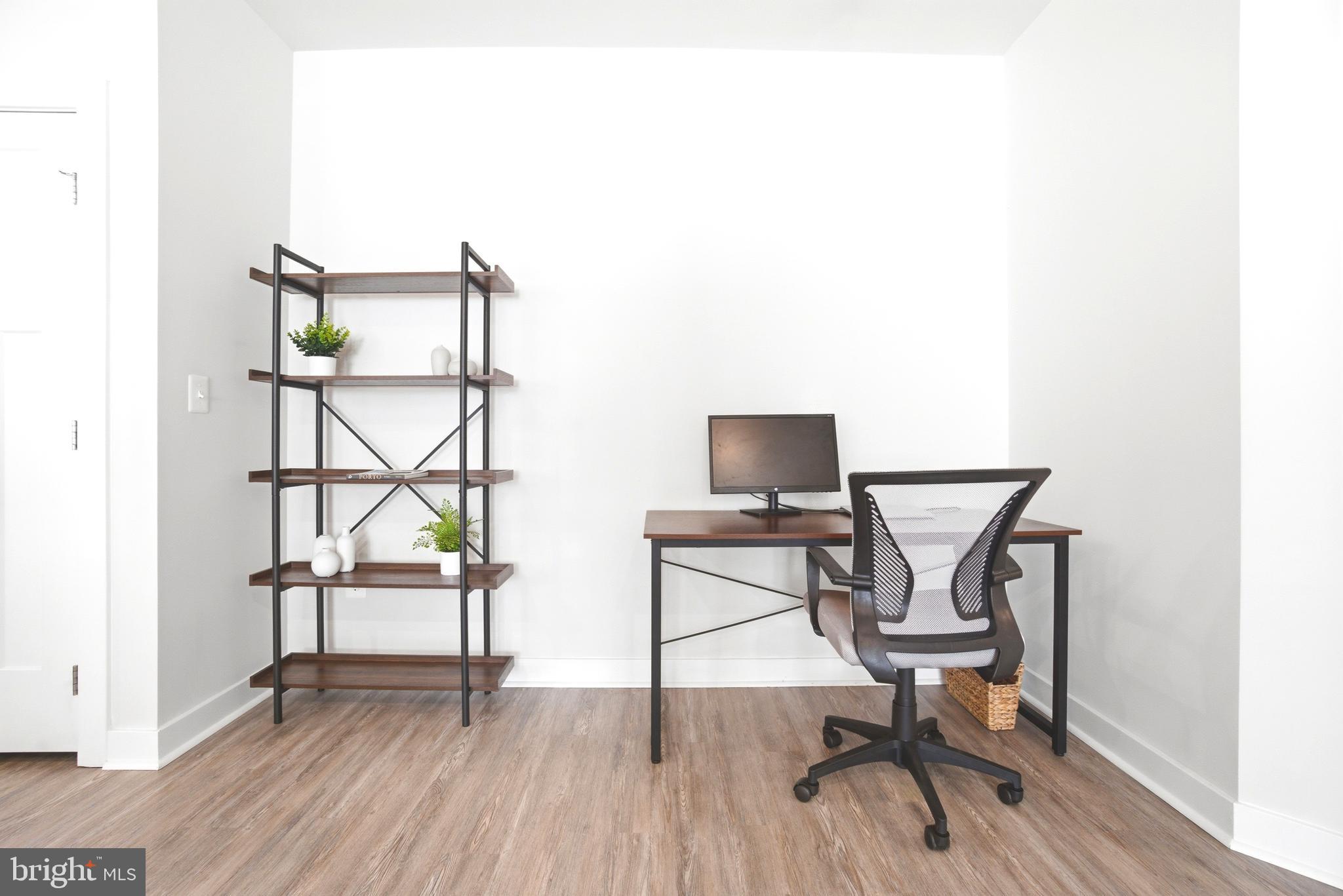 PADDOCK POINTE - Residential