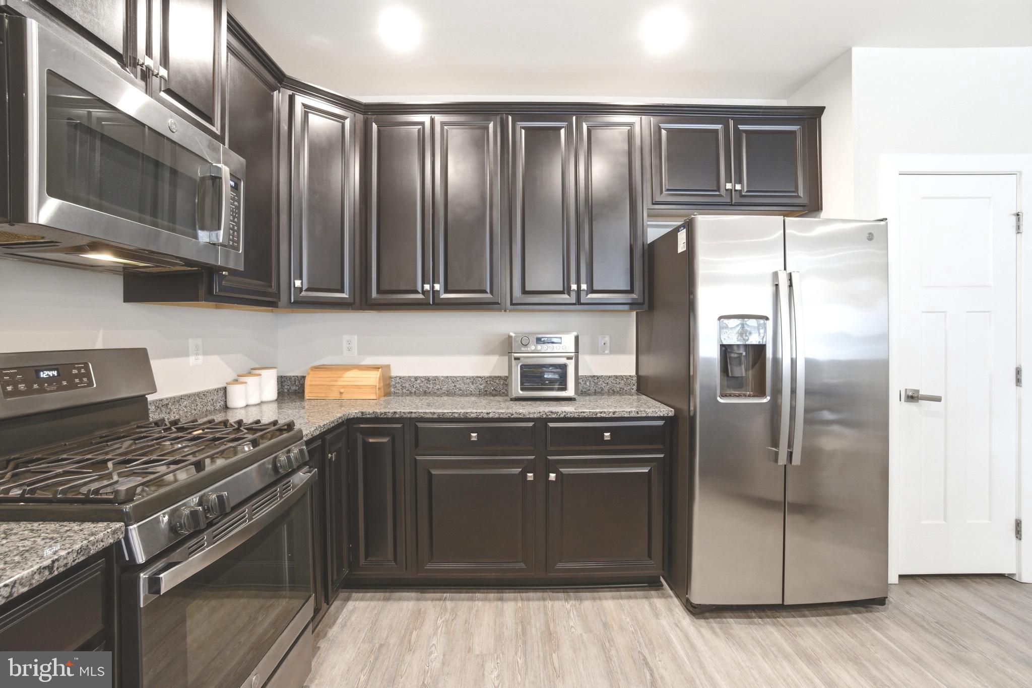 PADDOCK POINTE - Residential