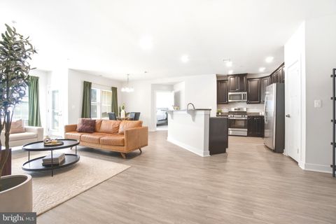 Condo For Sale - 10020 Ruffian Way #A<br/> LAUREL, MD 20723