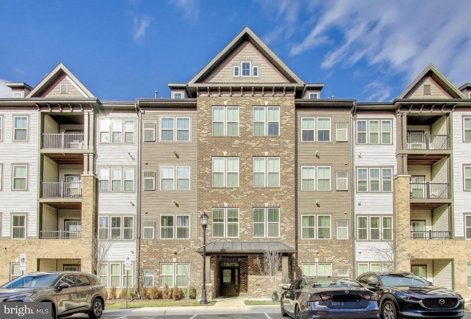 PADDOCK POINTE - Residential