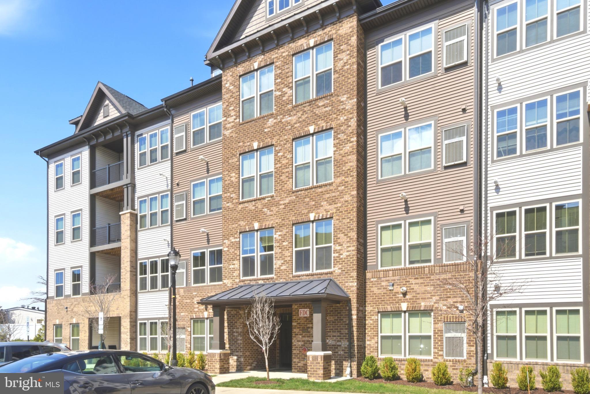 PADDOCK POINTE - Residential