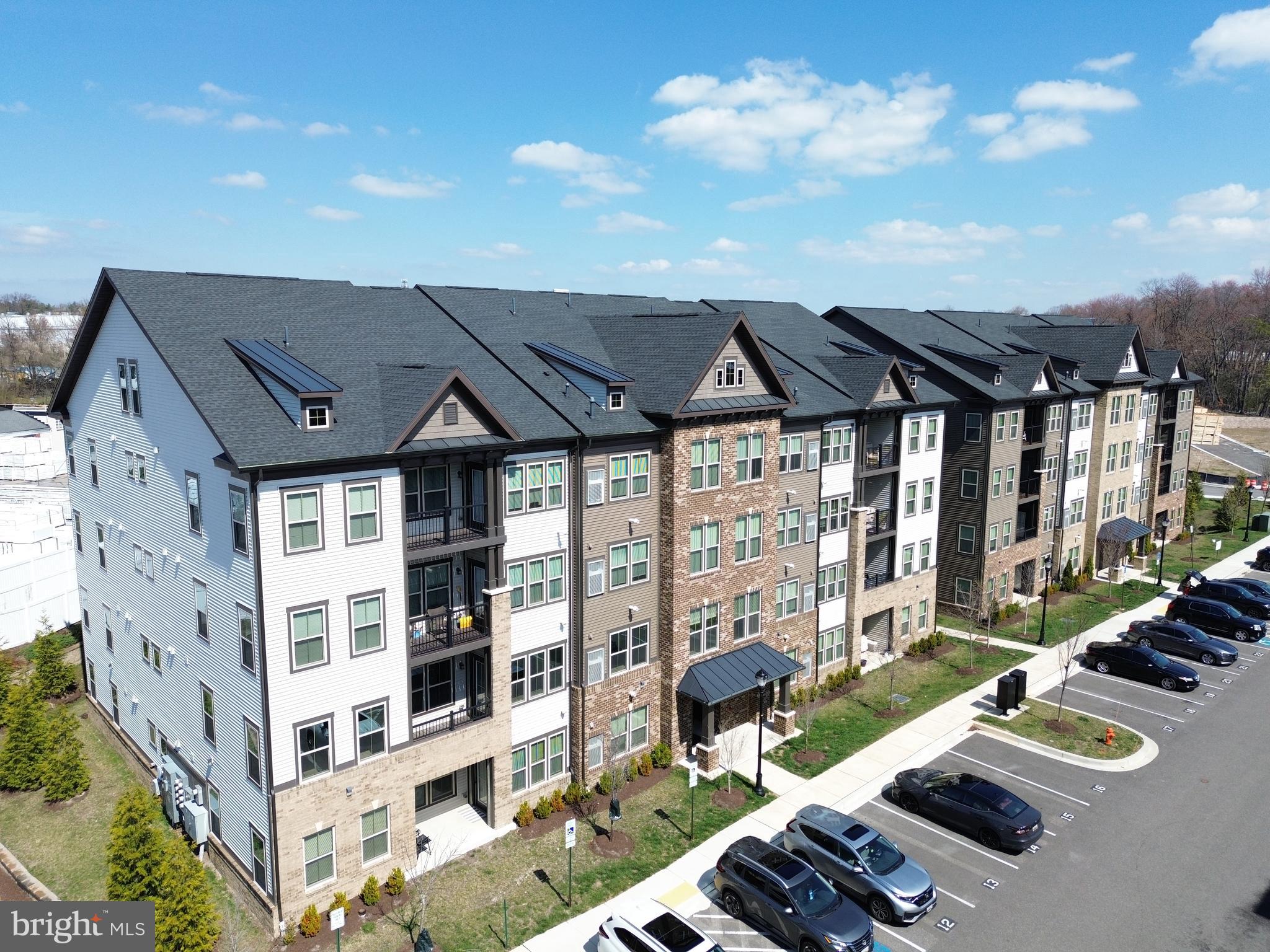 PADDOCK POINTE - Residential