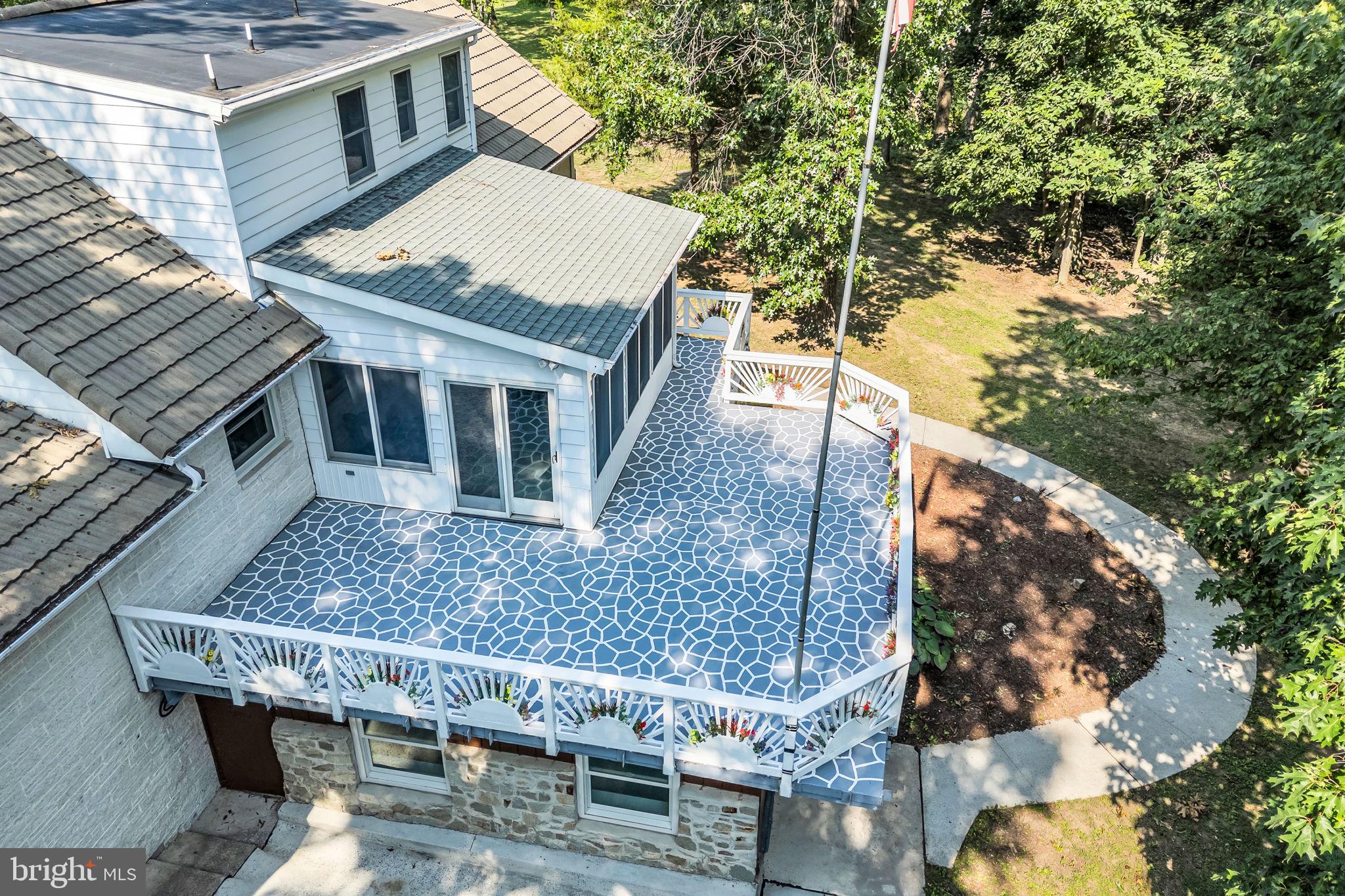 11 WAGNER DRIVE