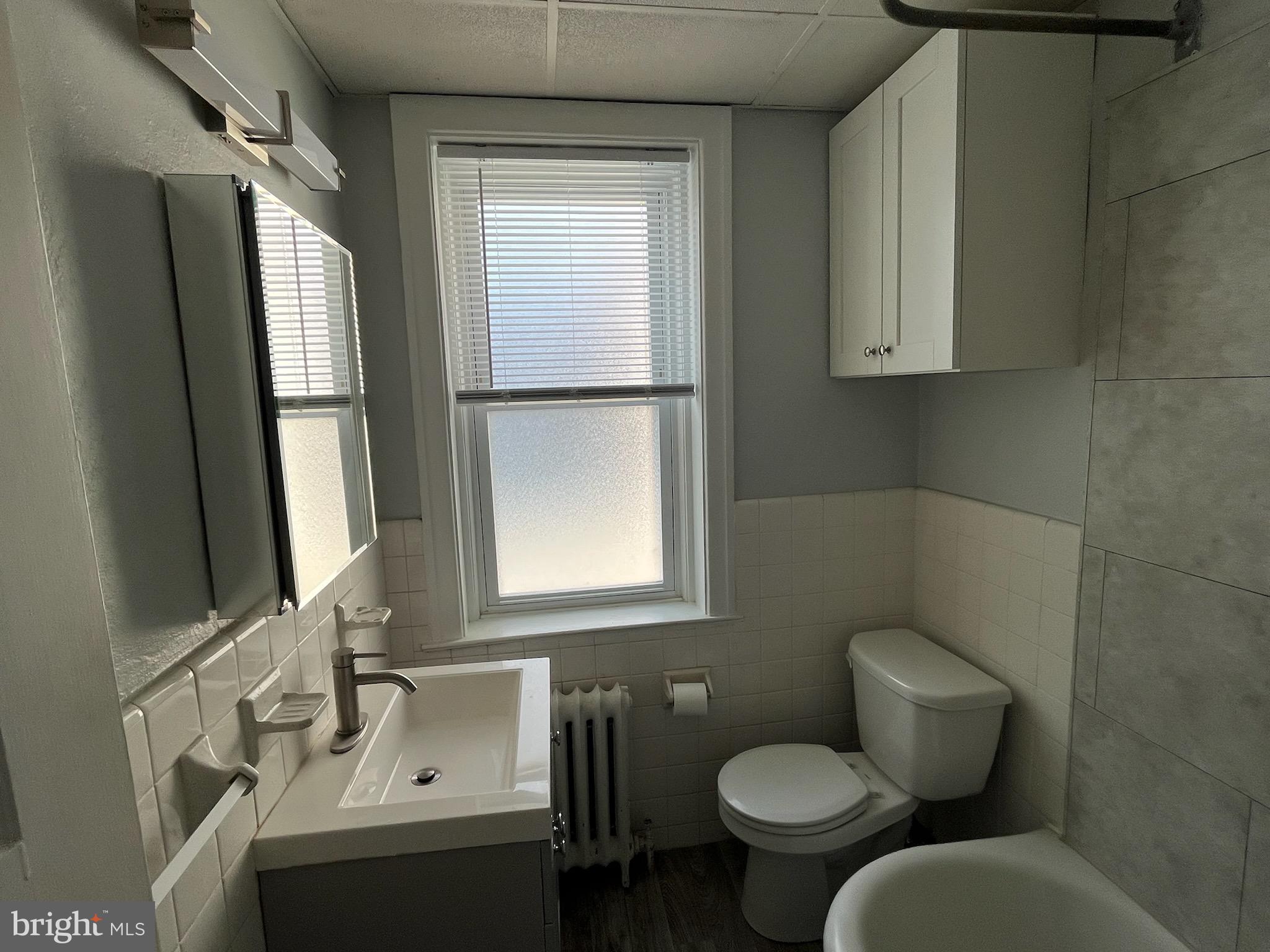 CHESTNUT HILL - Residential Lease