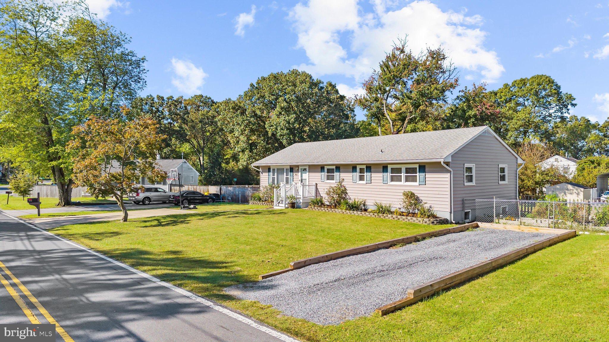 7812 ELIZABETH ROAD