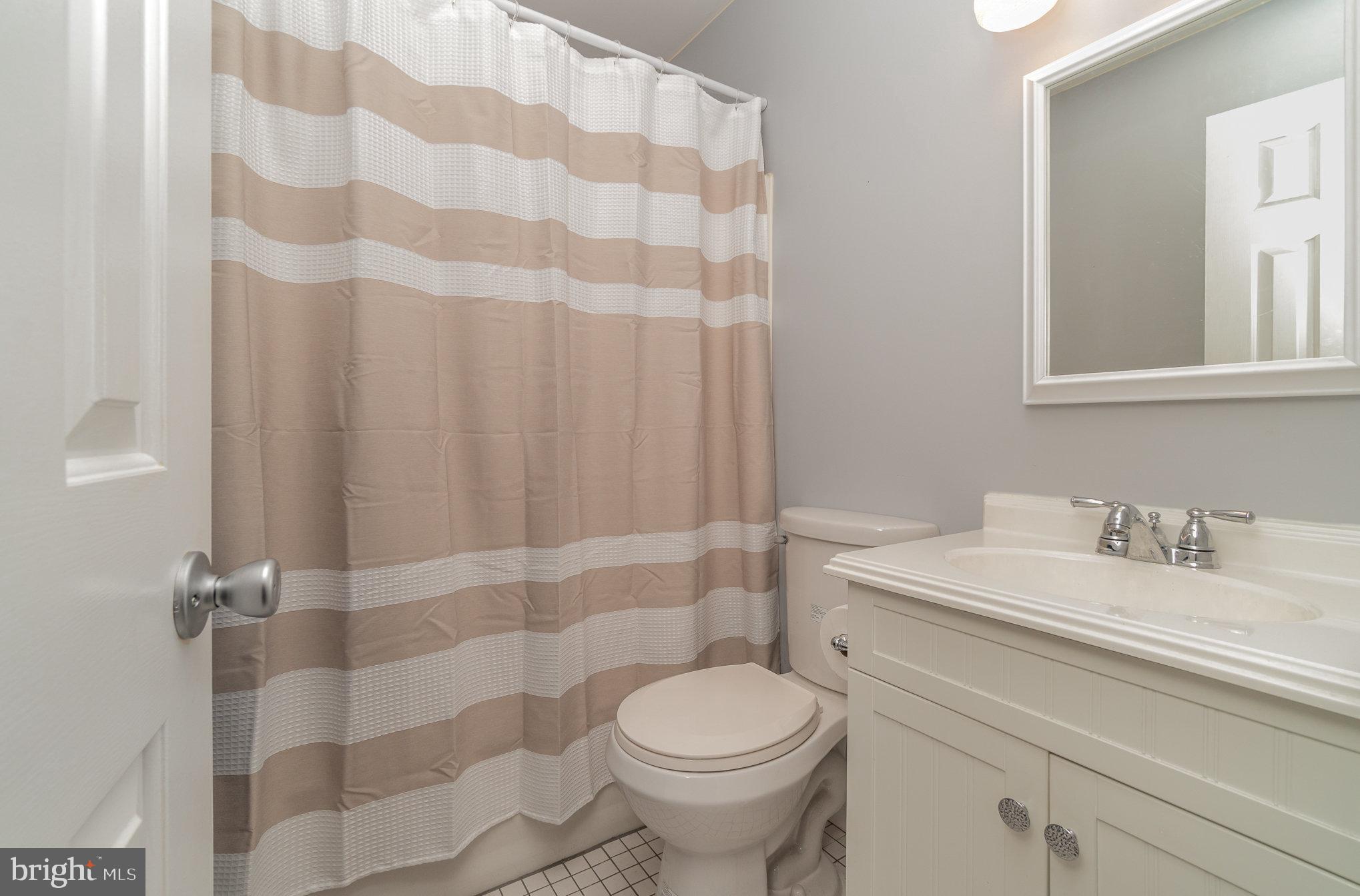 DELANCEY COURT - Residential