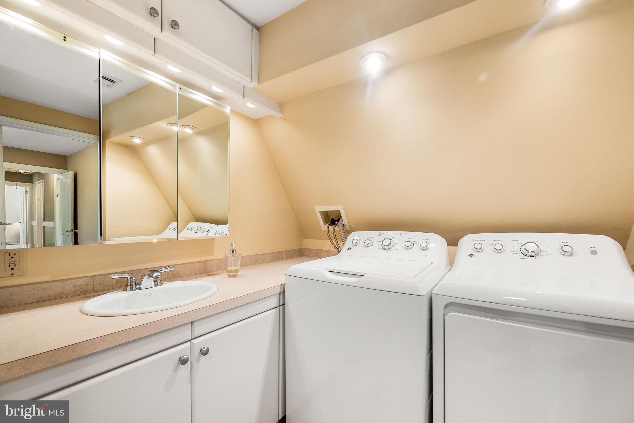 SWARTHMORE HILLS - Residential