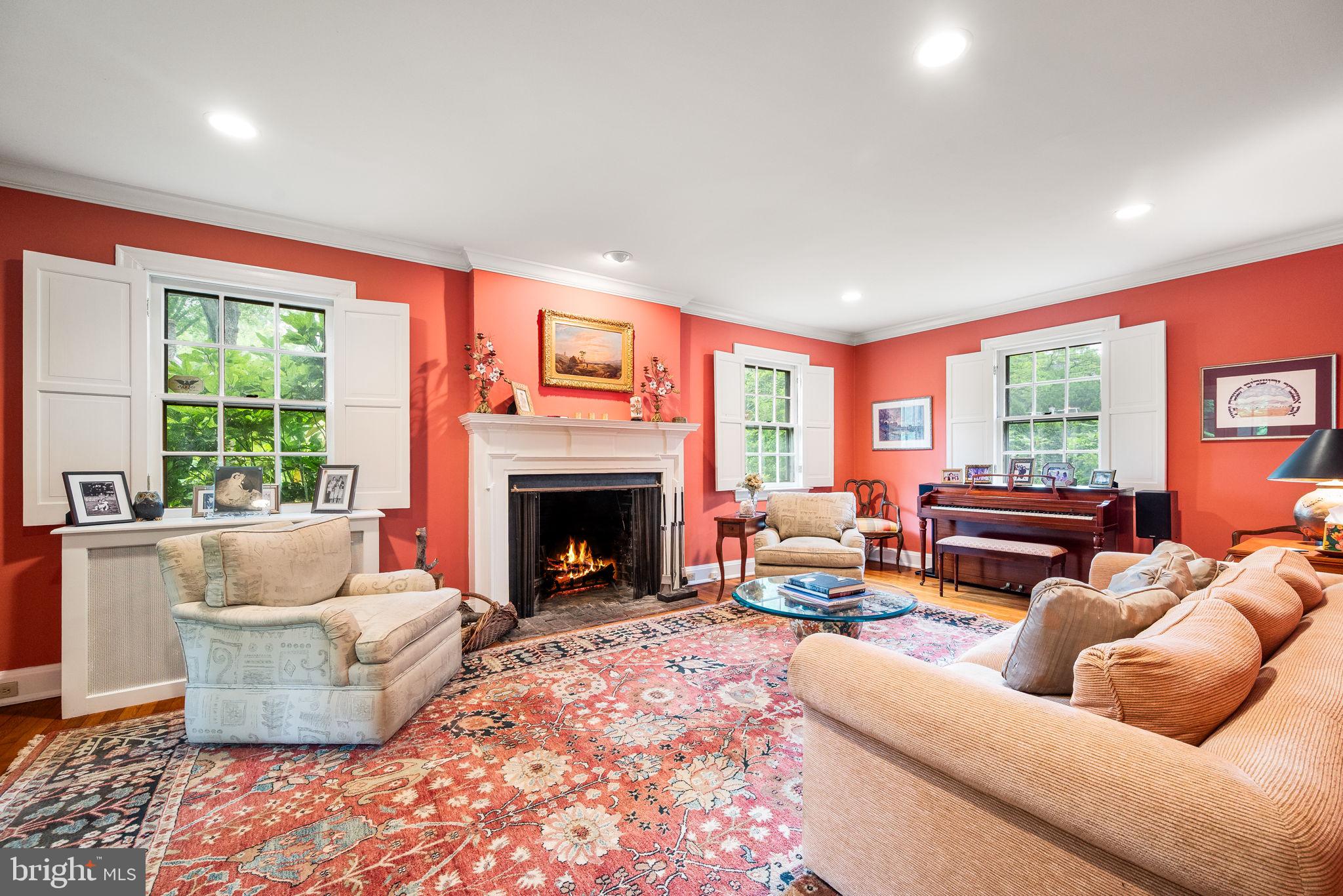 SWARTHMORE HILLS - Residential