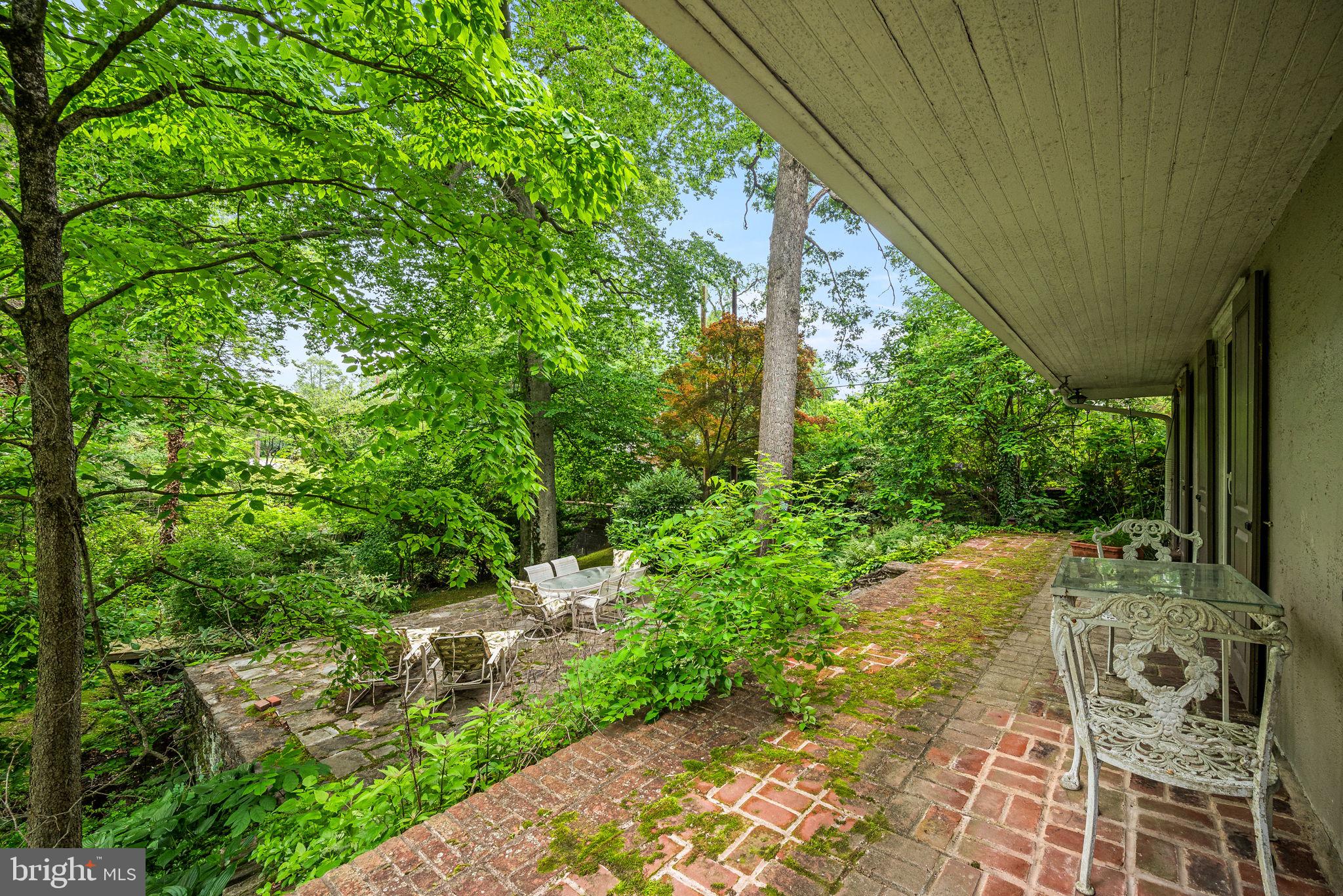 SWARTHMORE HILLS - Residential