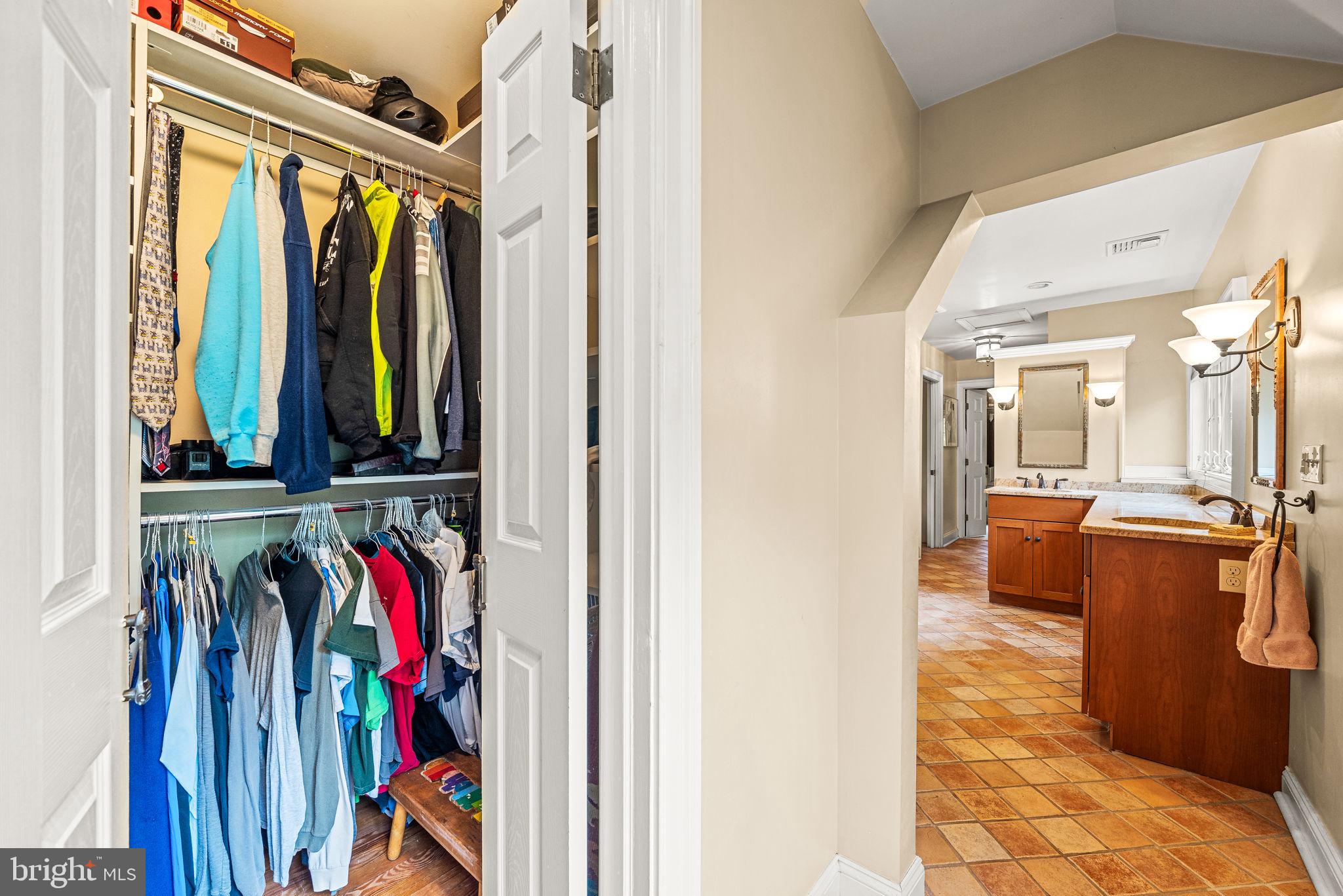 SWARTHMORE HILLS - Residential