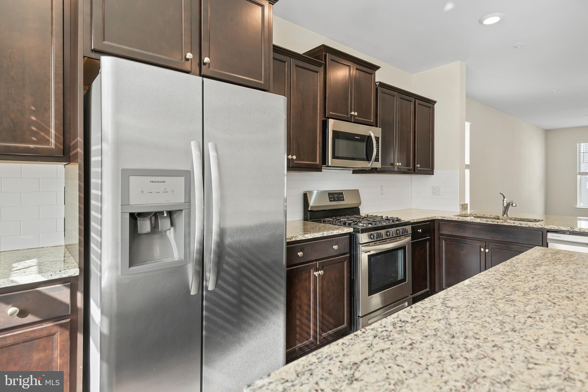 PARKSIDE - Residential Lease