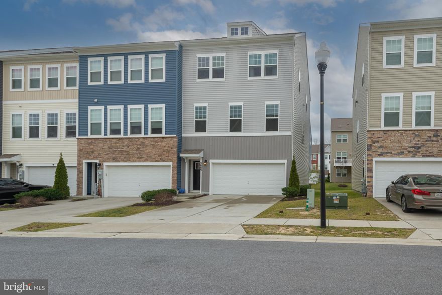 Don't miss out this beautiful end unit townhouse located in Parkside Community, Hanover. Built in 2019 by D.R. Horton. Fully finished on 3 levels with 2 car garage. Hardwood floor throughout the main floor.  Gourmet kitchen with granite countertop and stainless Steel Appliances. 3 beds/2 full bath upstairs with upgrade carpet . Walk out basement/garage access door/sitting bench. Convenient location !