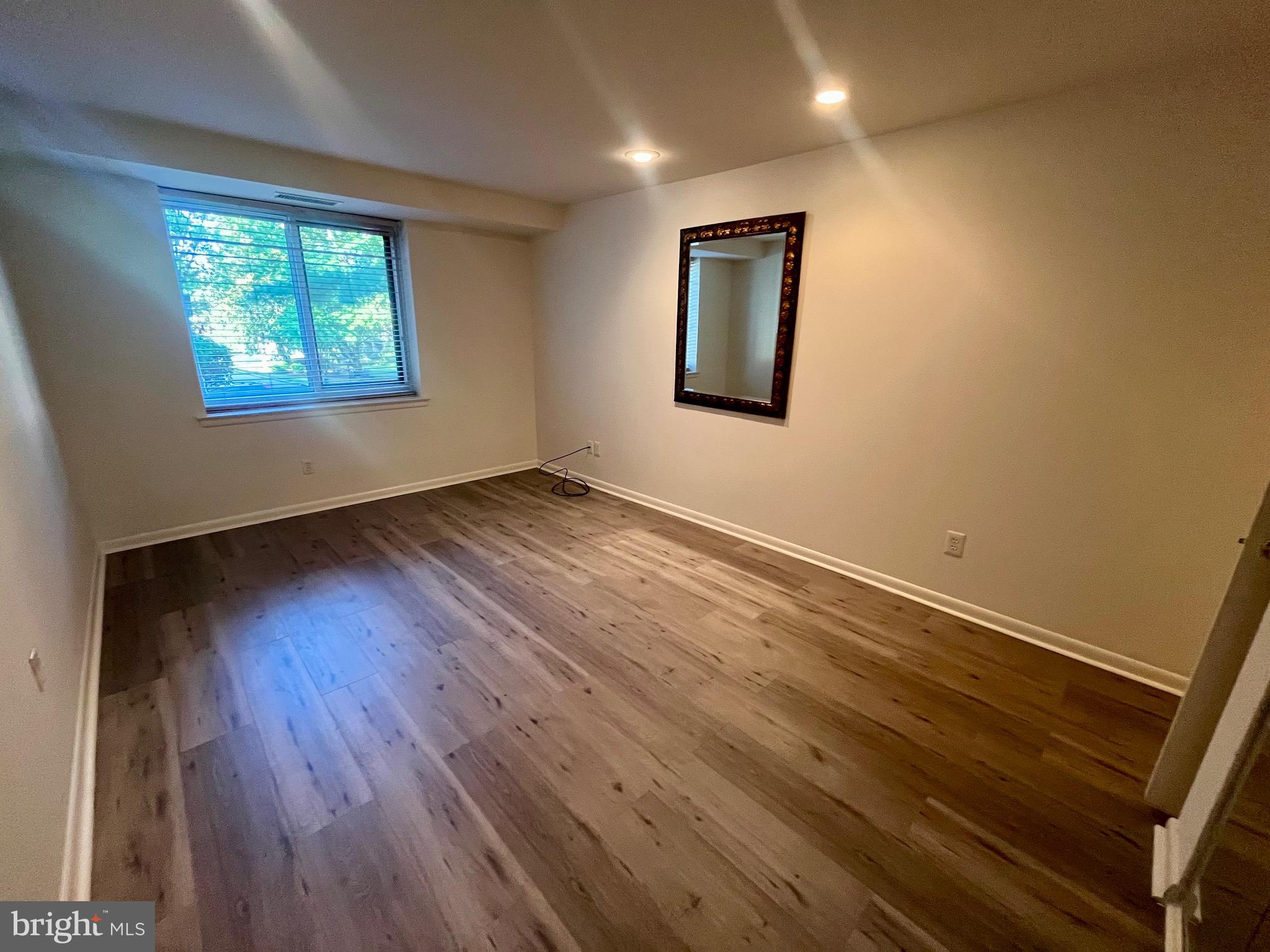 OAK HILL - Residential Lease