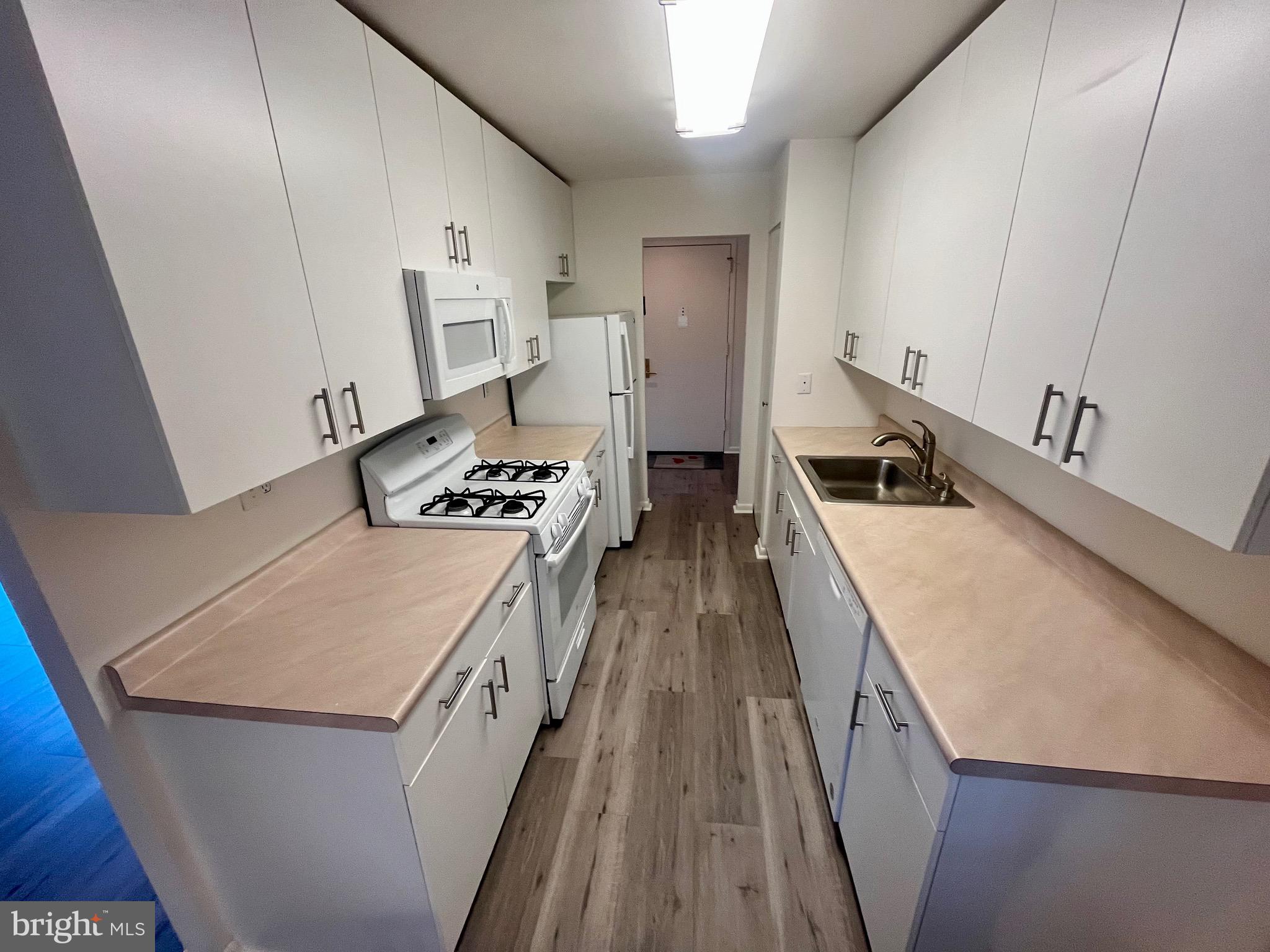 OAK HILL - Residential Lease