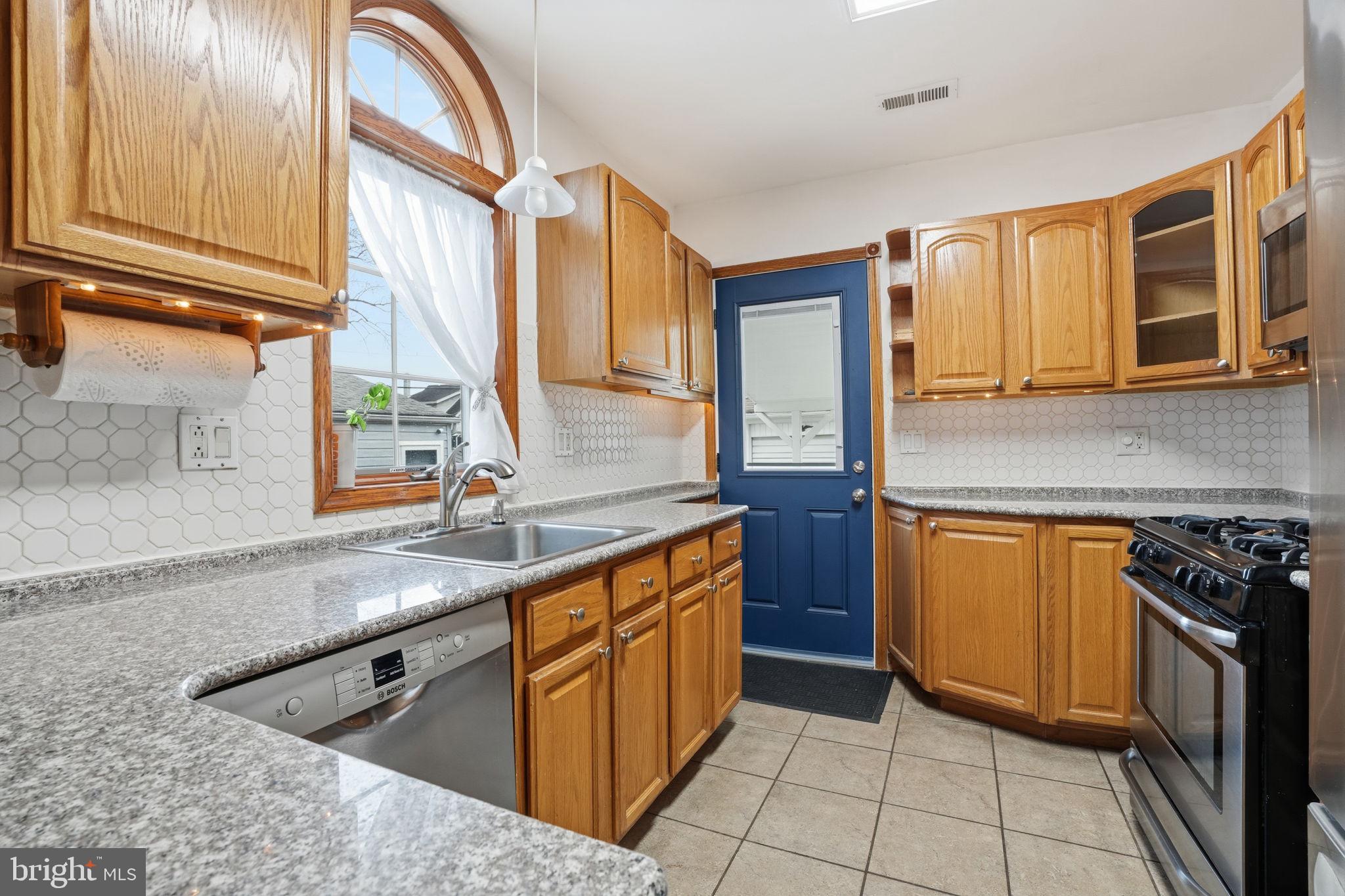 WILLOW GROVE - Residential