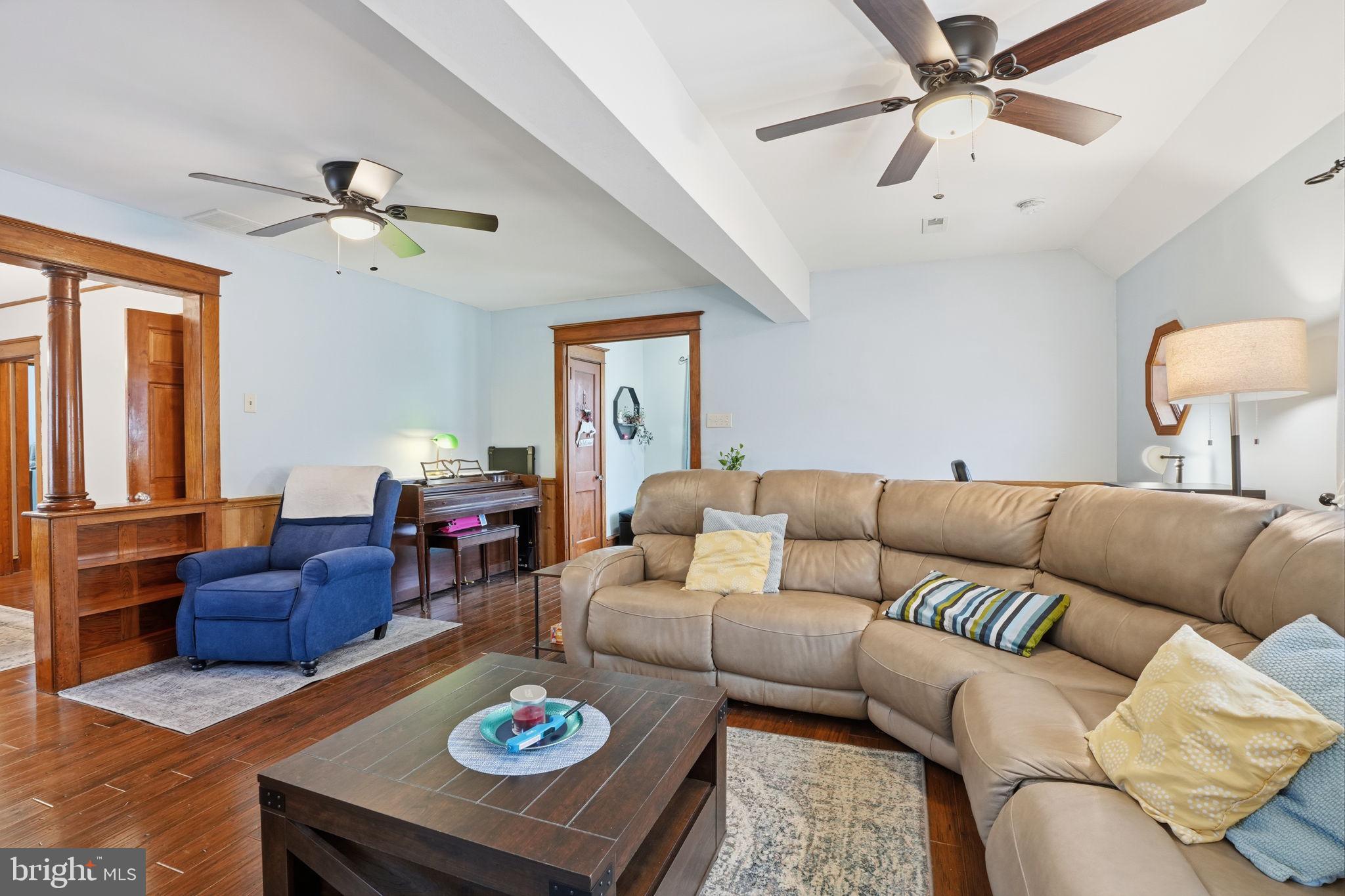 WILLOW GROVE - Residential