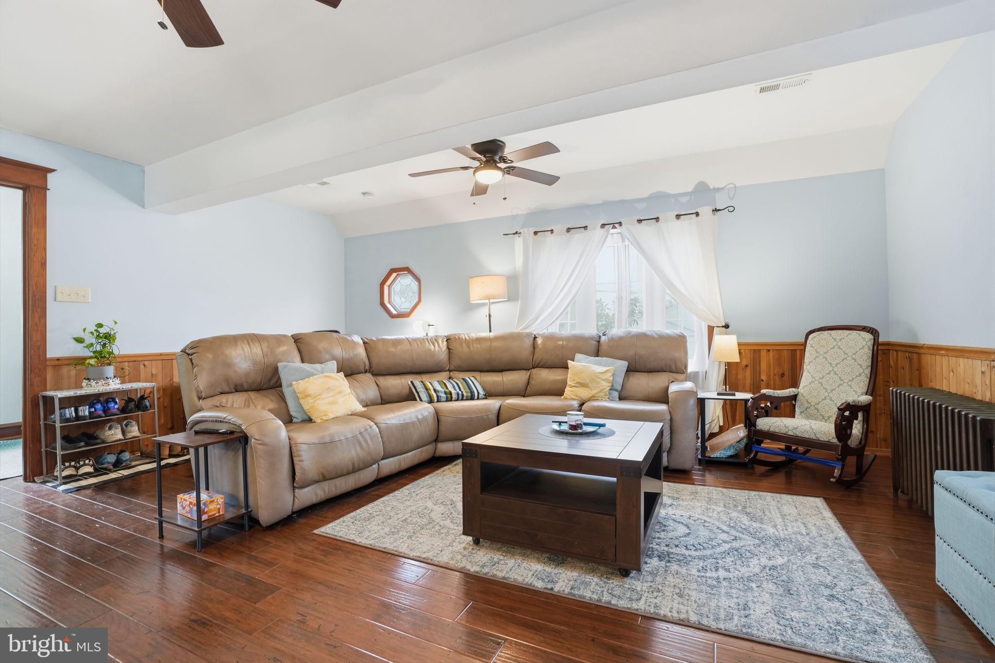 WILLOW GROVE - Residential