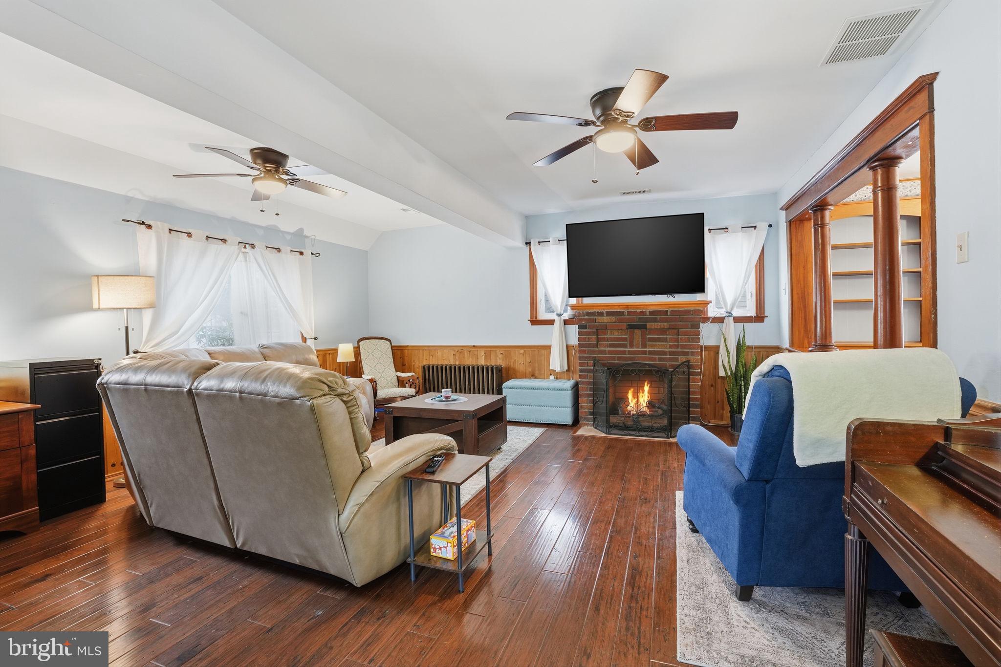 WILLOW GROVE - Residential