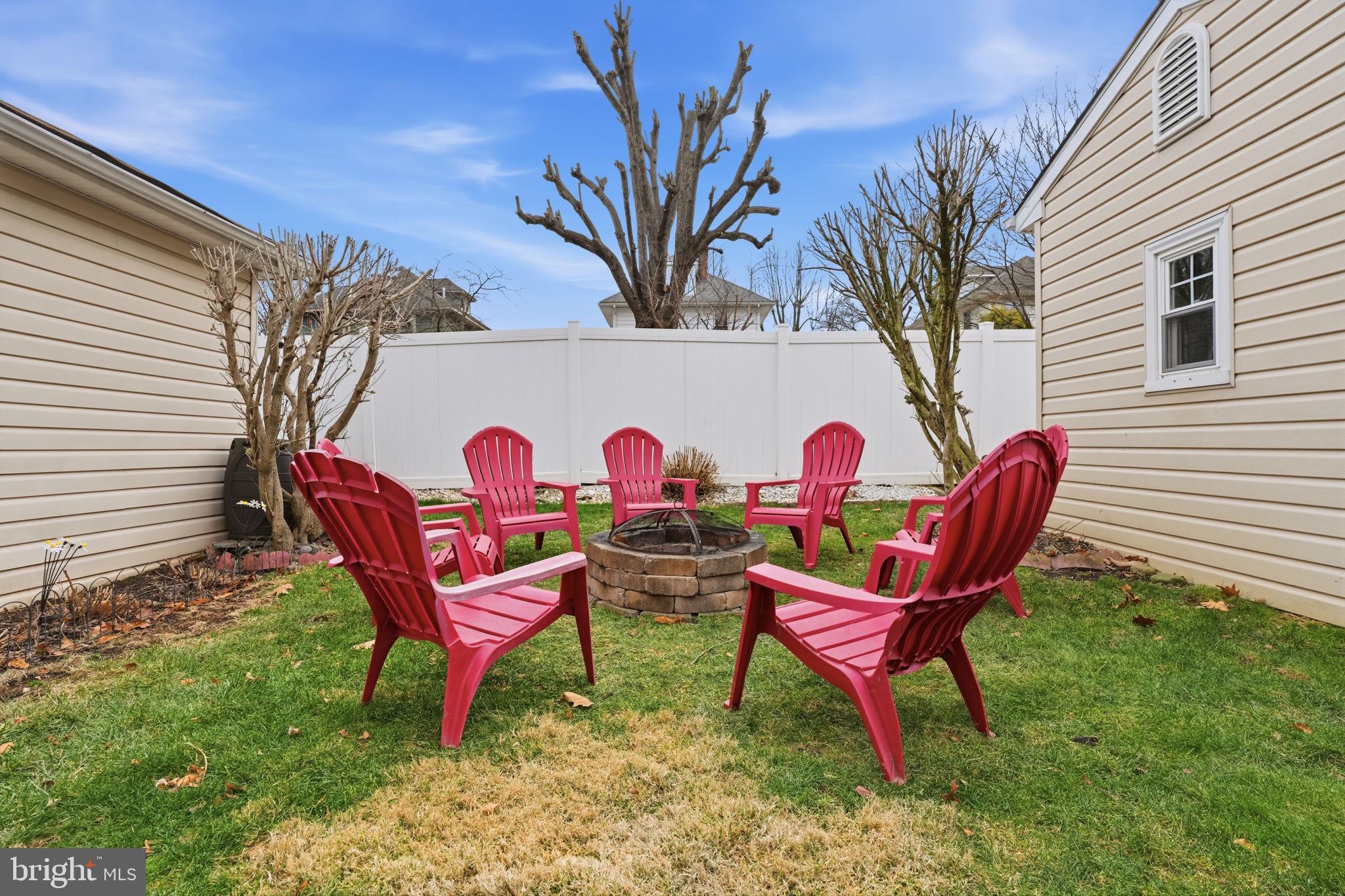 WILLOW GROVE - Residential