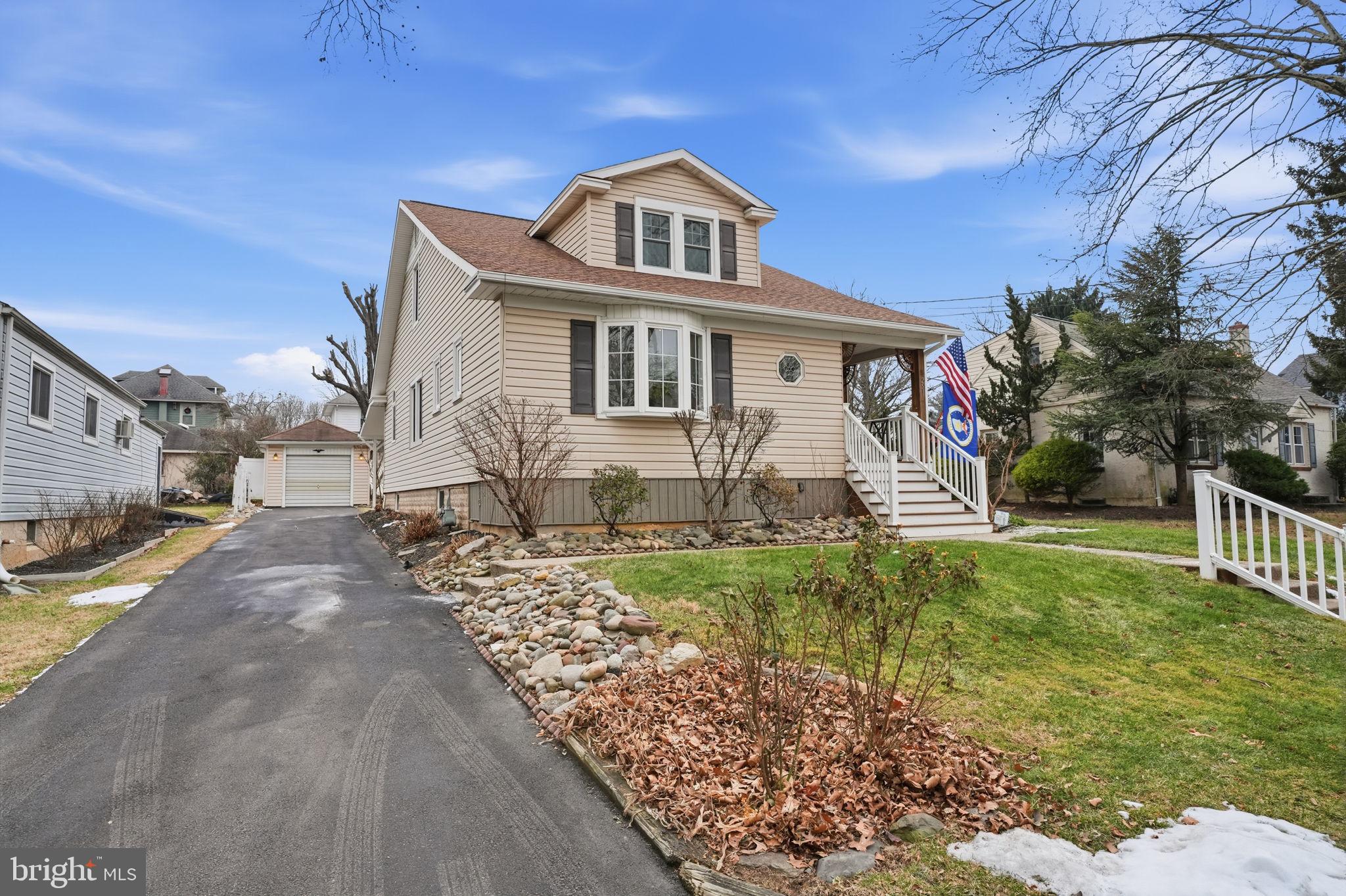 WILLOW GROVE - Residential