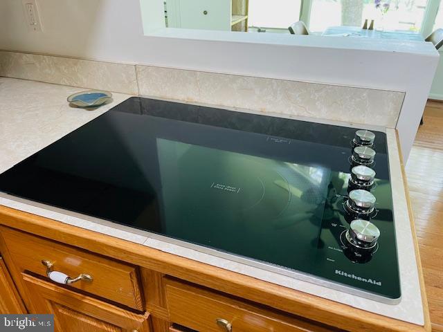 LAKE OF THE WOODS - Residential Lease