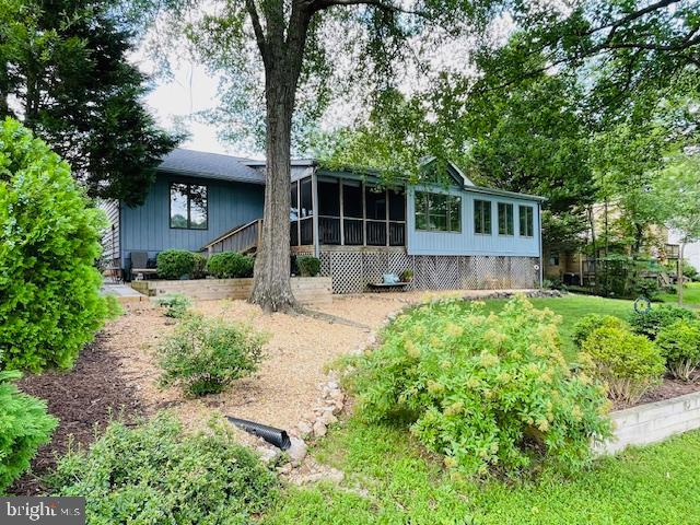 LAKE OF THE WOODS - Residential Lease