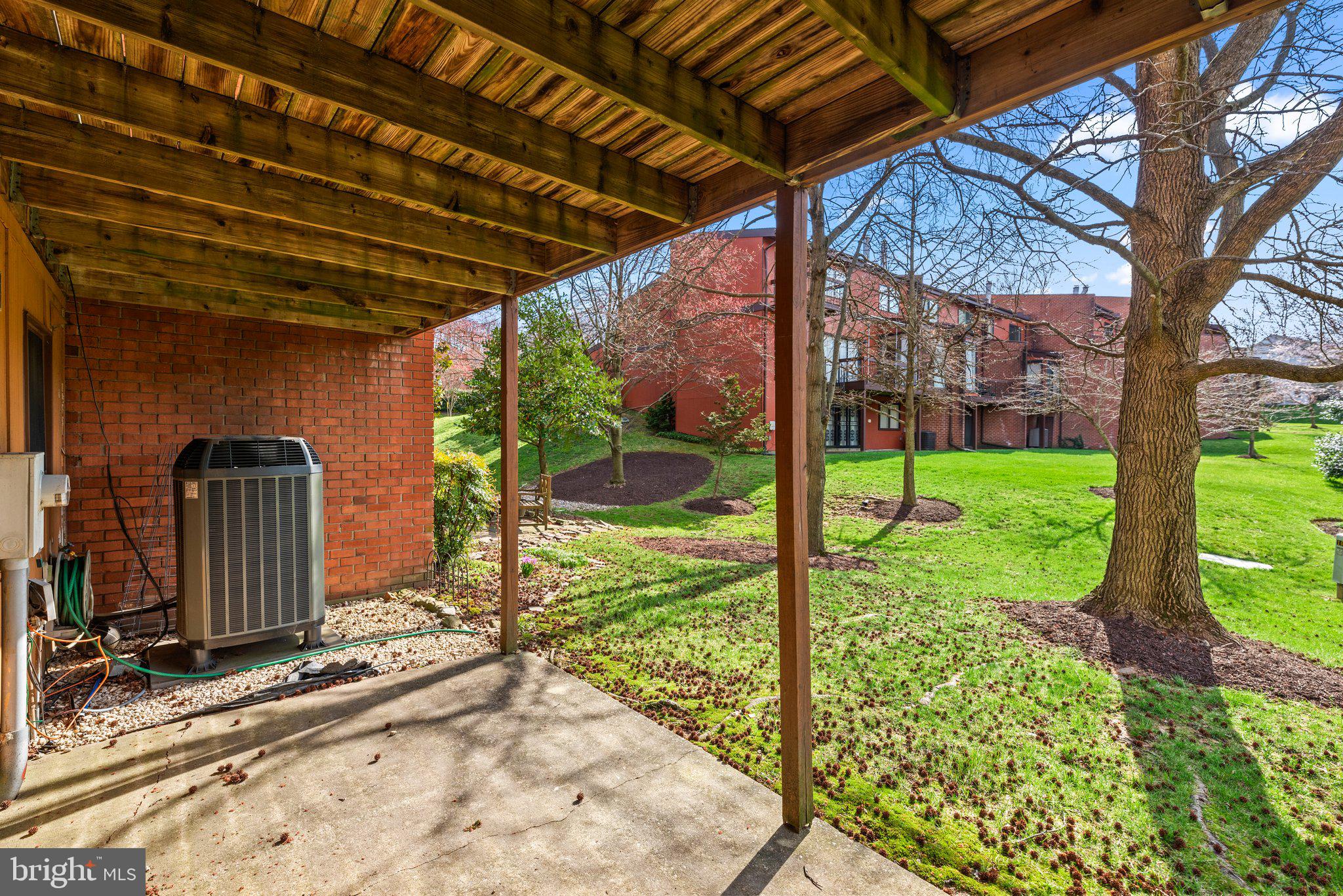 RUXTON CROSSING TOWNHSE - Residential