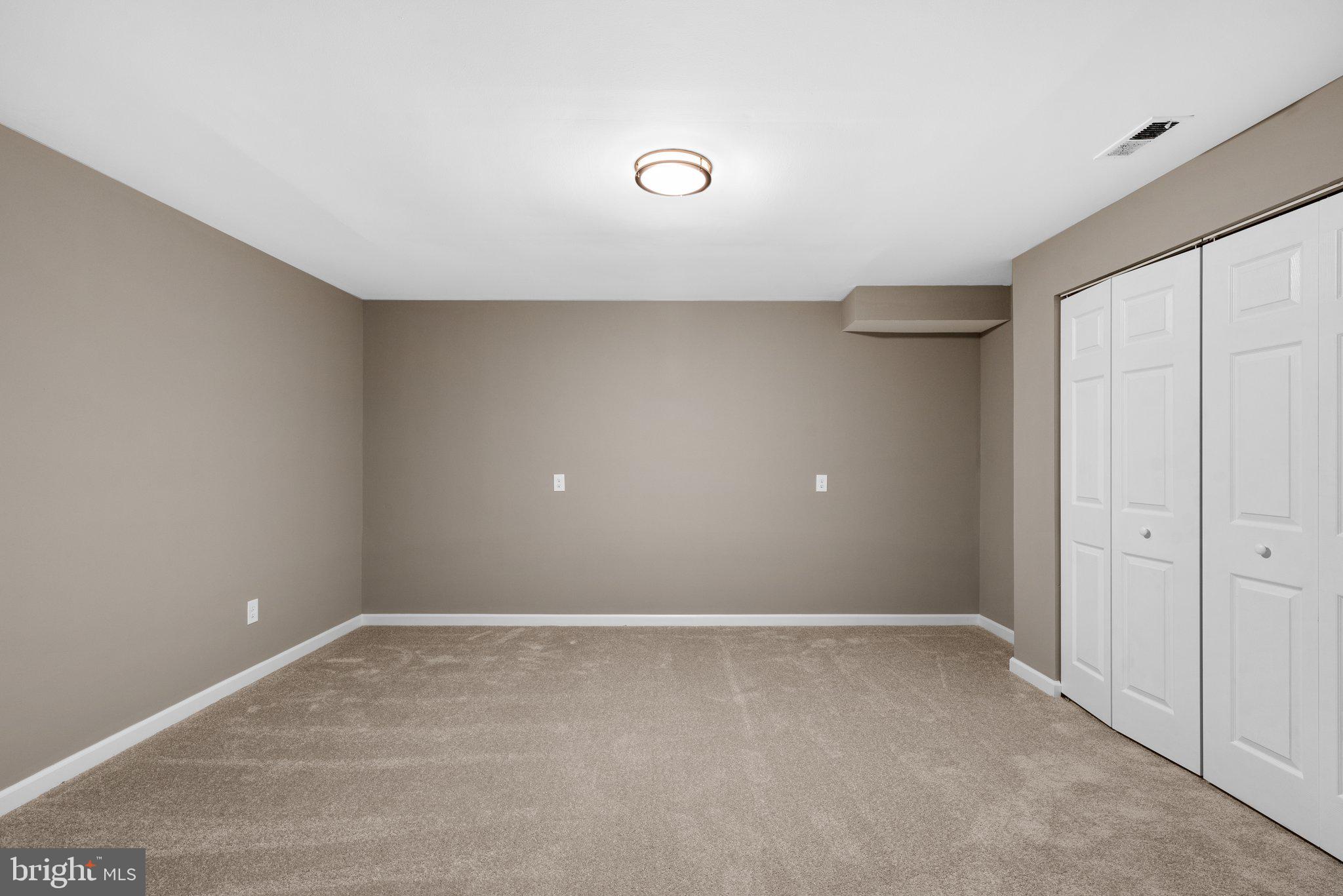 RUXTON CROSSING TOWNHSE - Residential