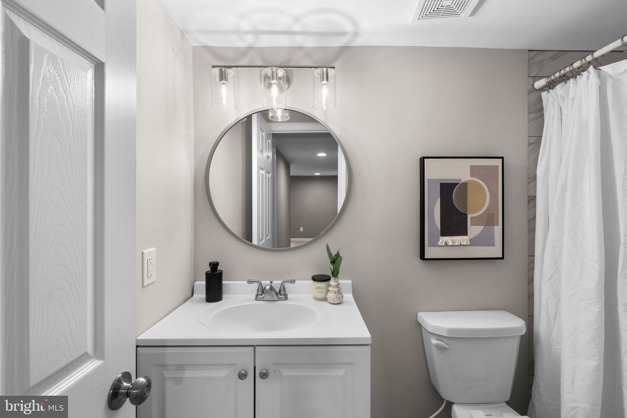 RUXTON CROSSING TOWNHSE - Residential