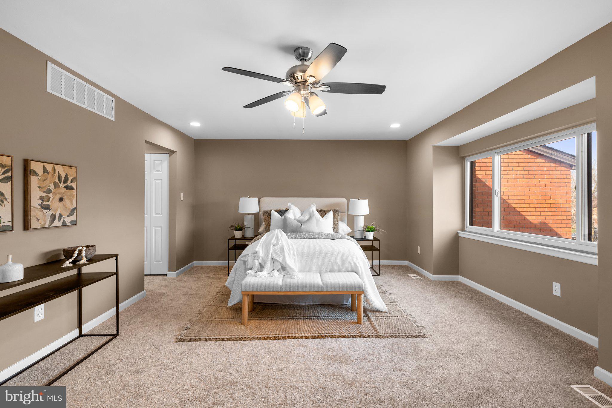 RUXTON CROSSING TOWNHSE - Residential