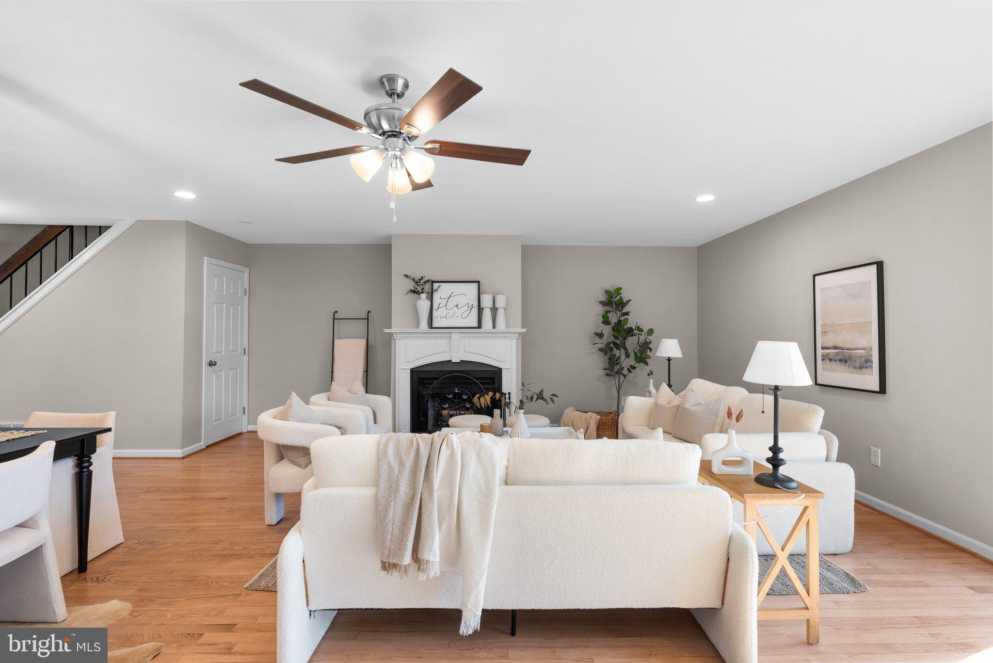 RUXTON CROSSING TOWNHSE - Residential