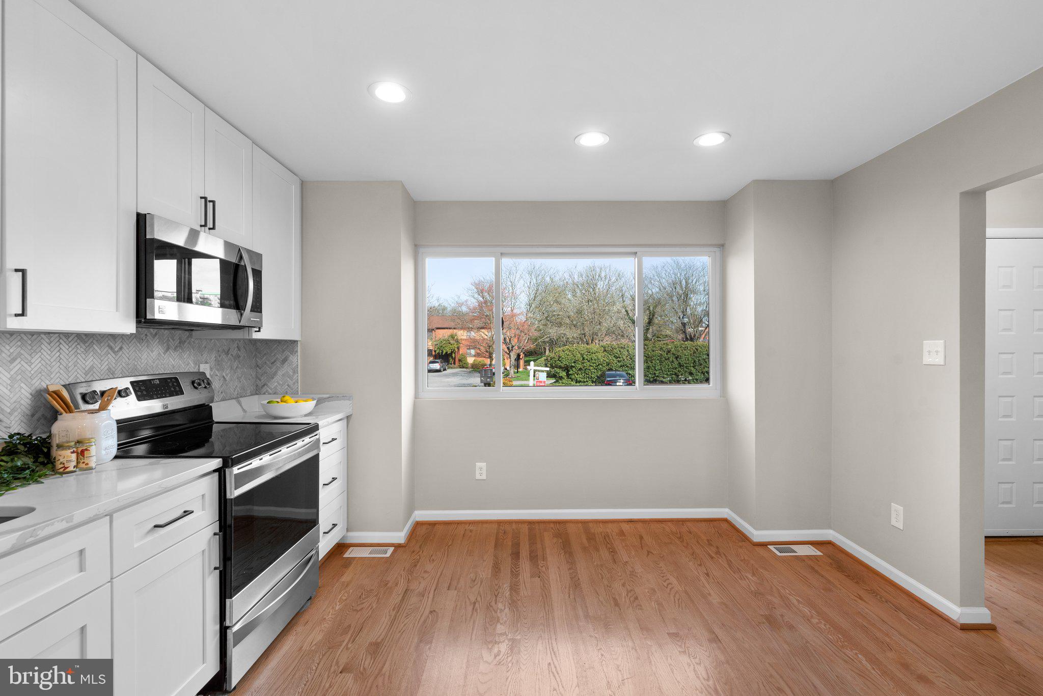 RUXTON CROSSING TOWNHSE - Residential