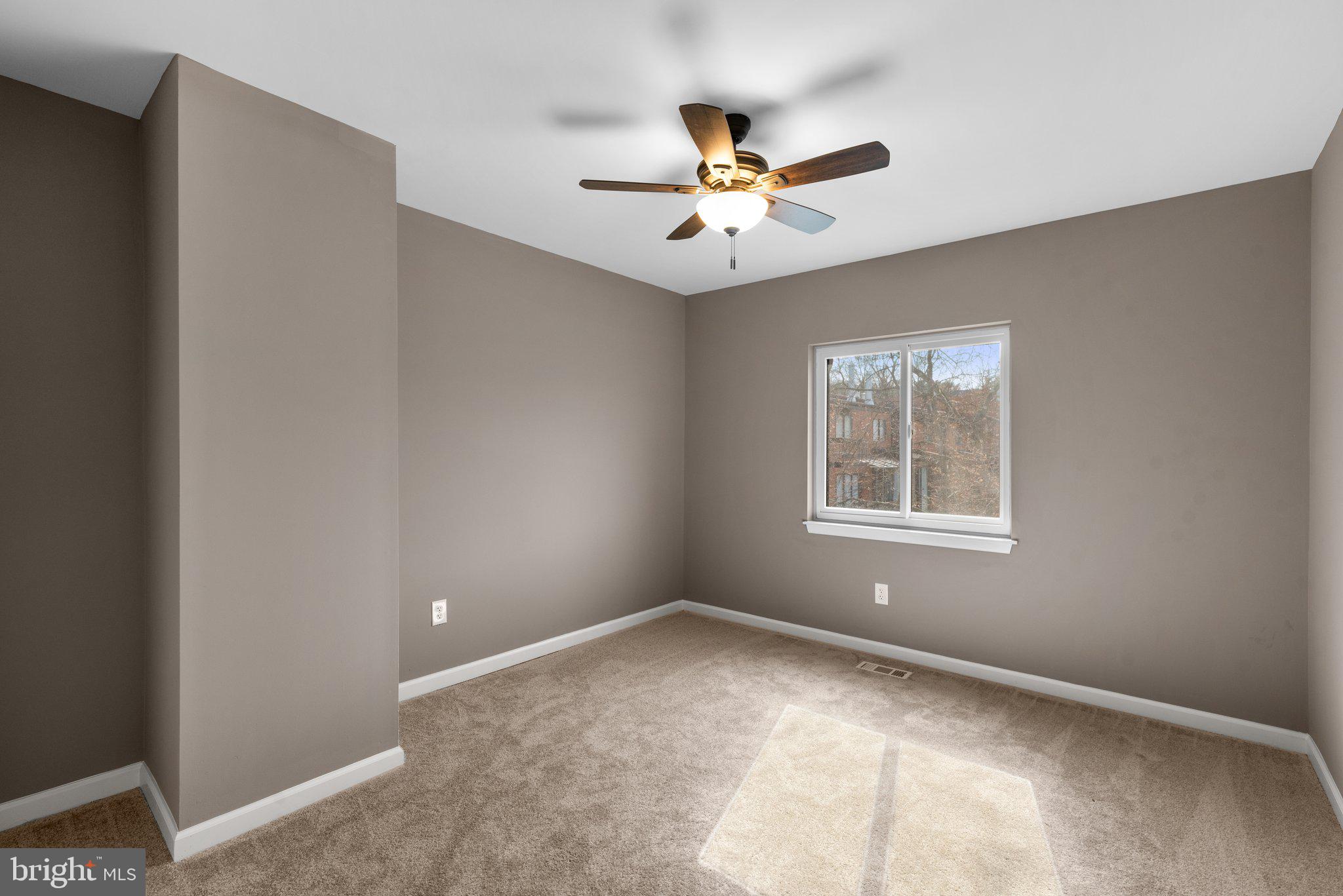 RUXTON CROSSING TOWNHSE - Residential