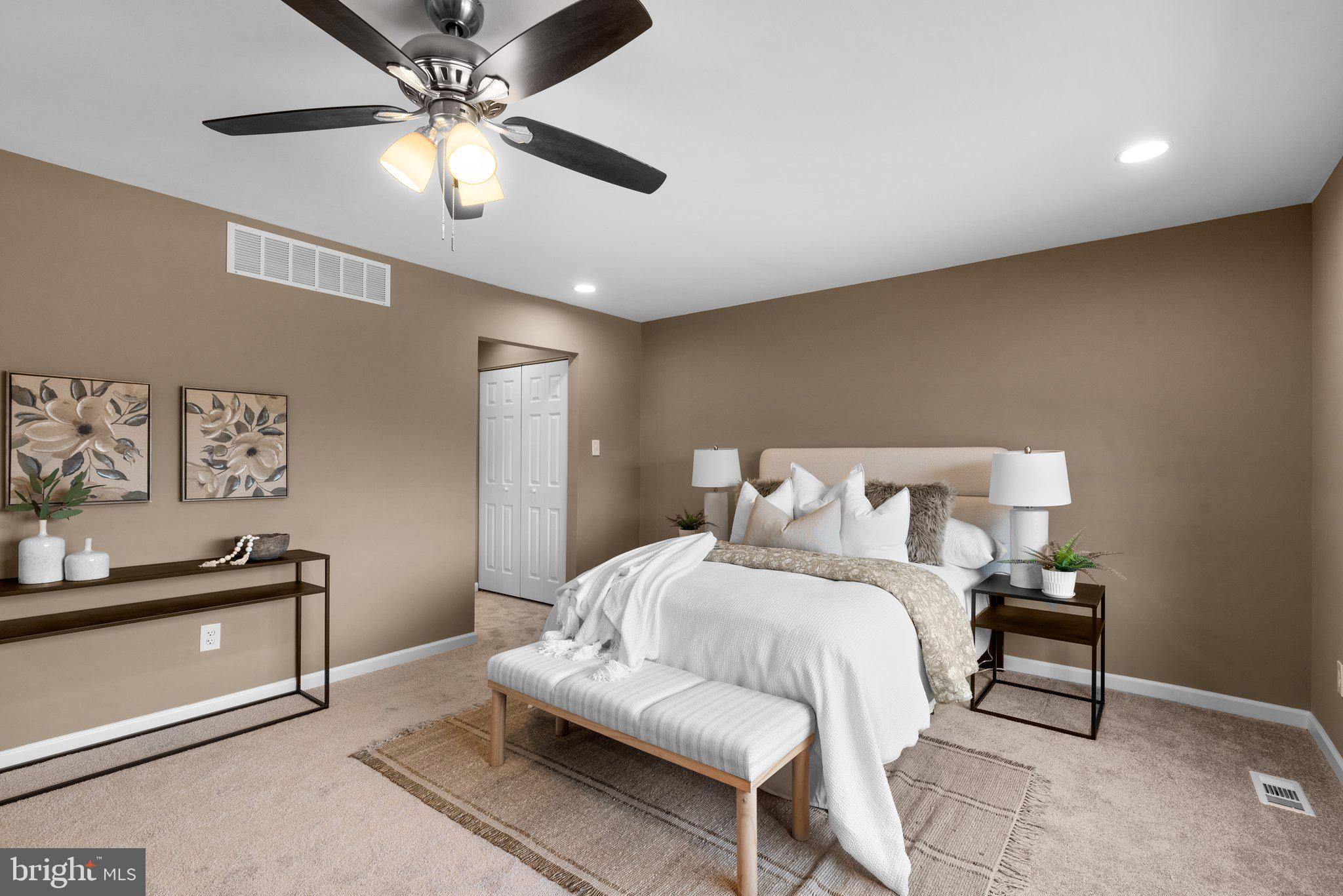 RUXTON CROSSING TOWNHSE - Residential