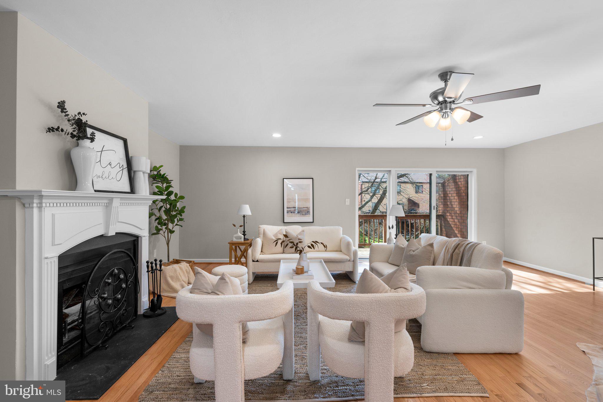 RUXTON CROSSING TOWNHSE - Residential