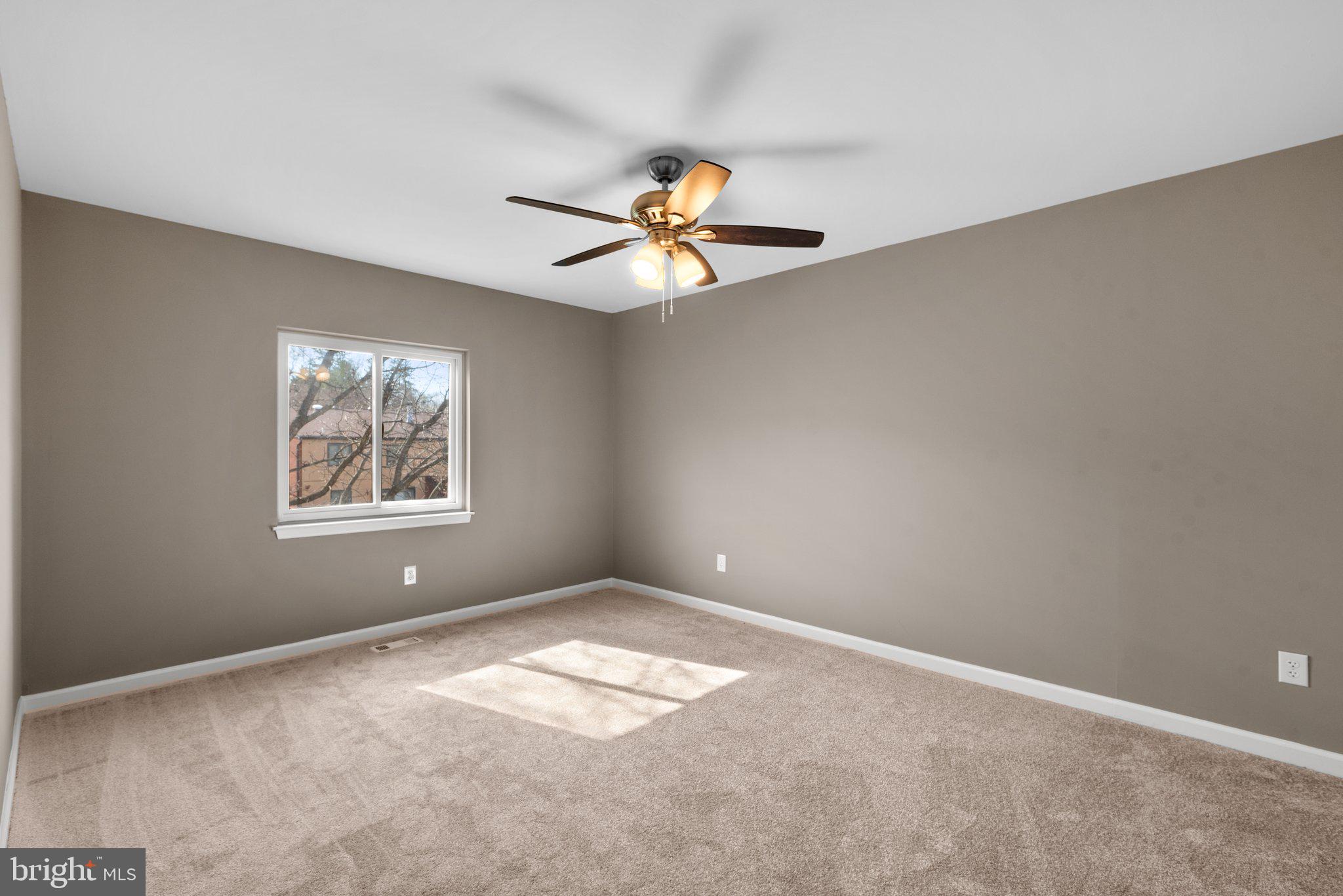 RUXTON CROSSING TOWNHSE - Residential