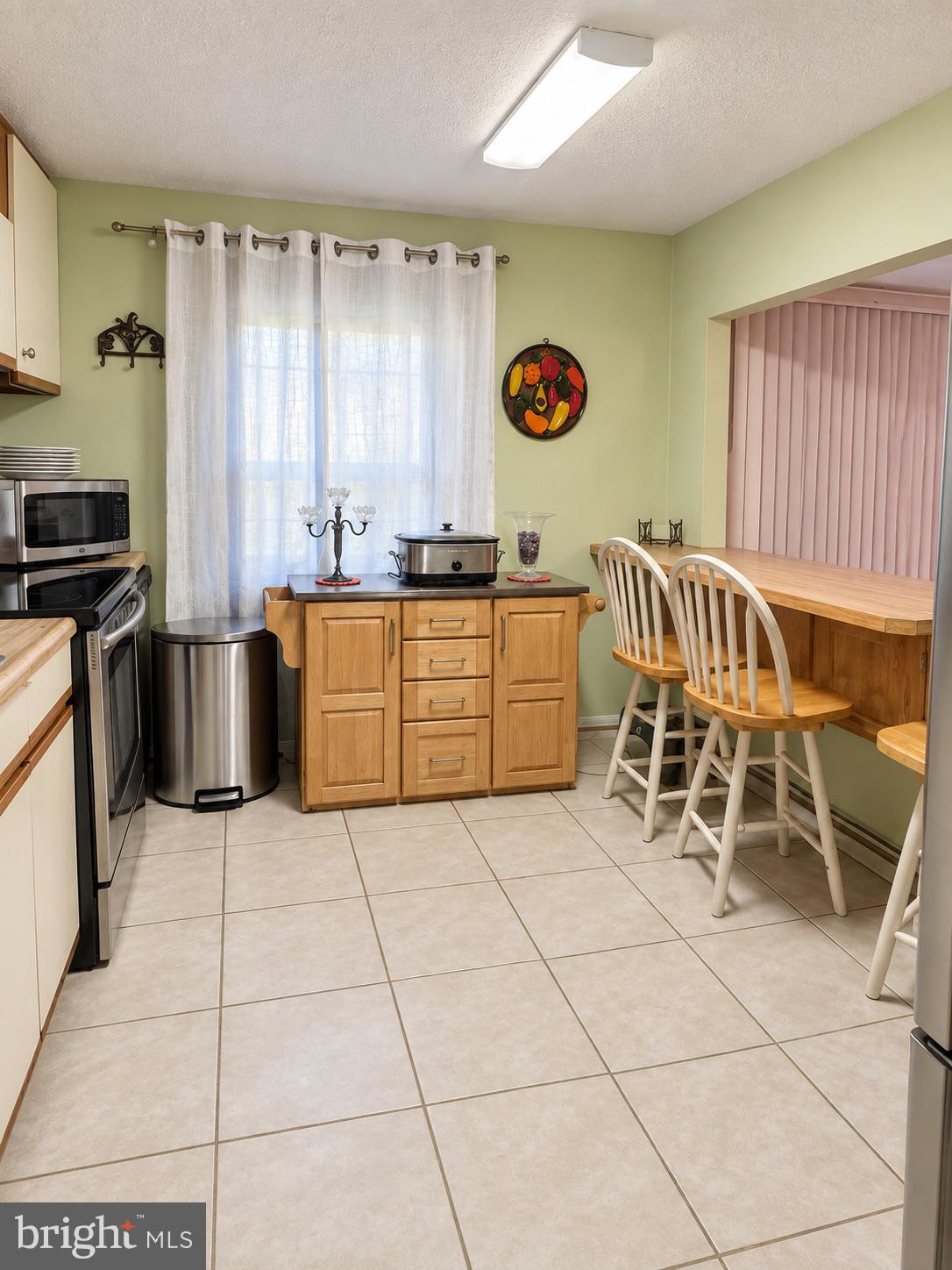 10506 MEADOWRIDGE LANE