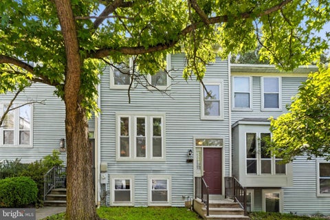 Townhouse For Rent - 8112 Wooded Glen Court<br/> ELLICOTT CITY, MD 21043