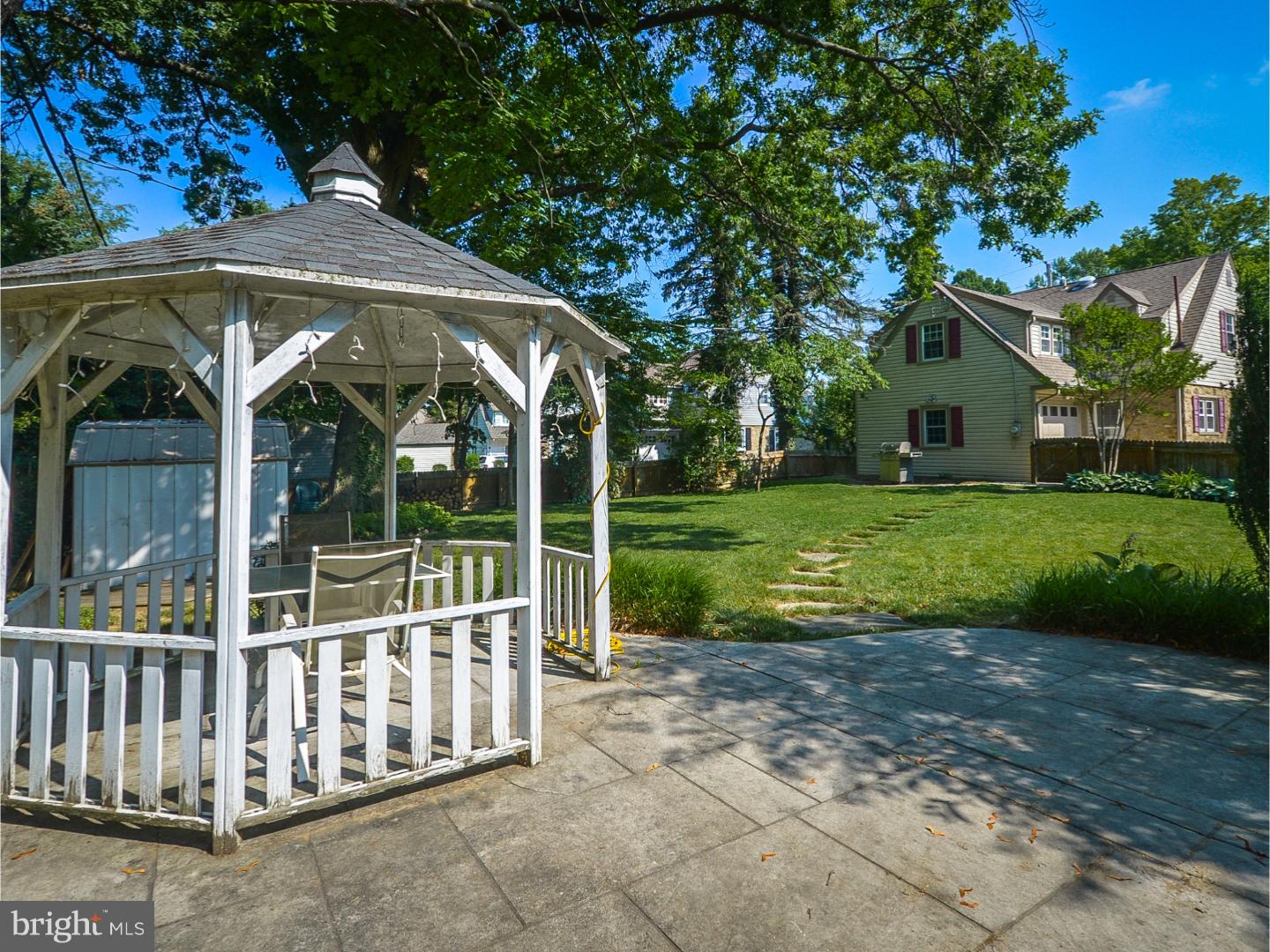 ENFIELD - Residential