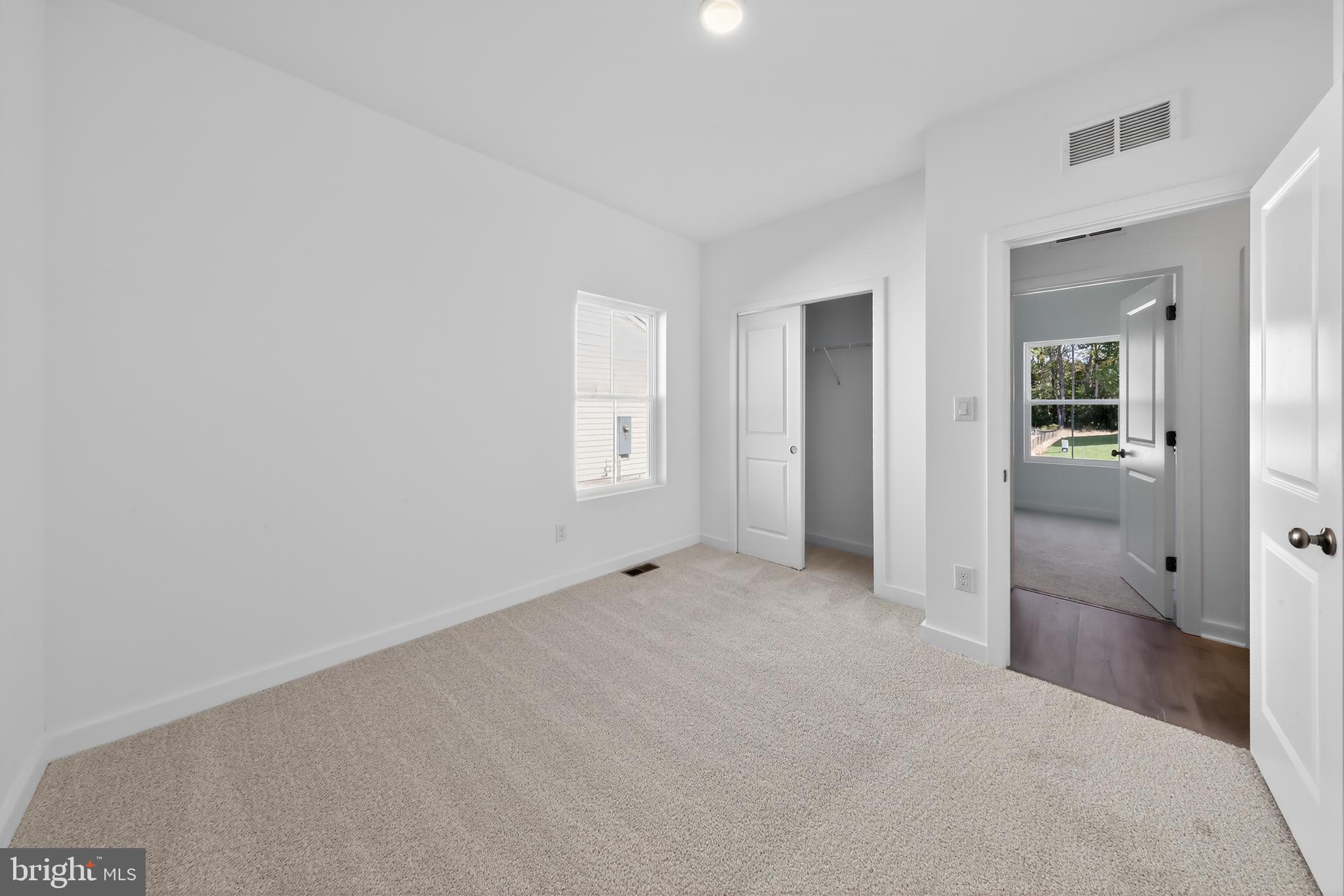 CAPTAINS WAY - Residential